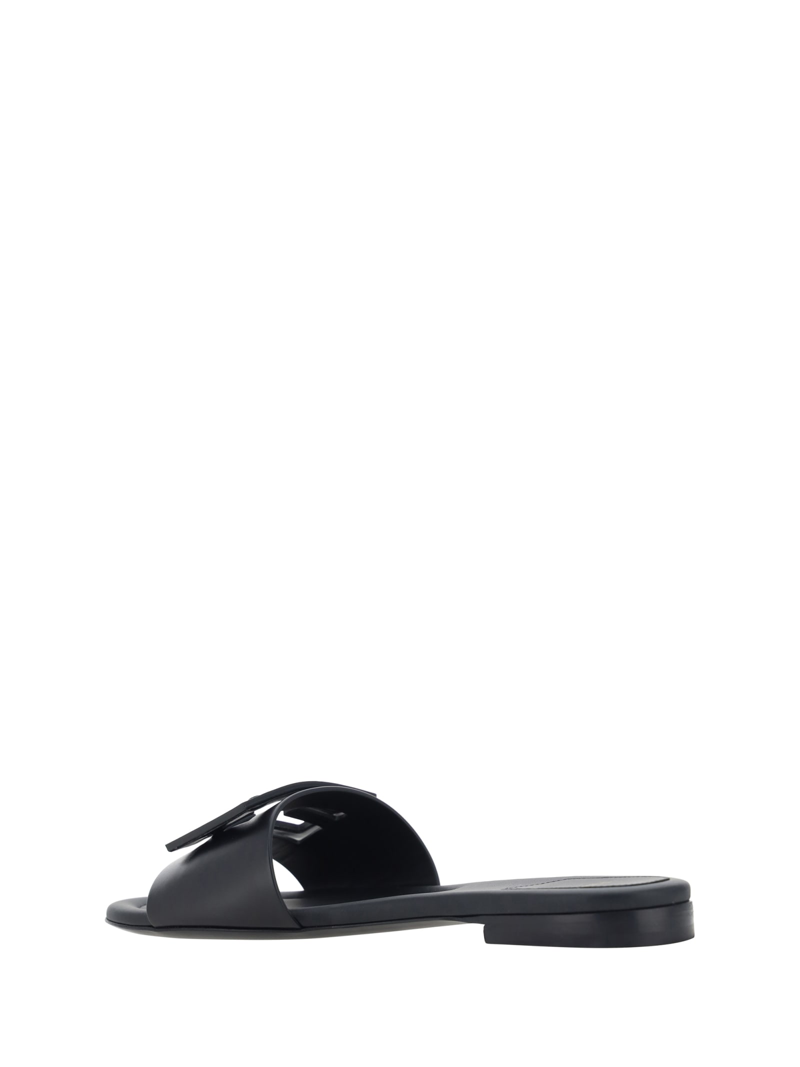 Fendi Baguette Leather Flat Sandals In Nero/nero
