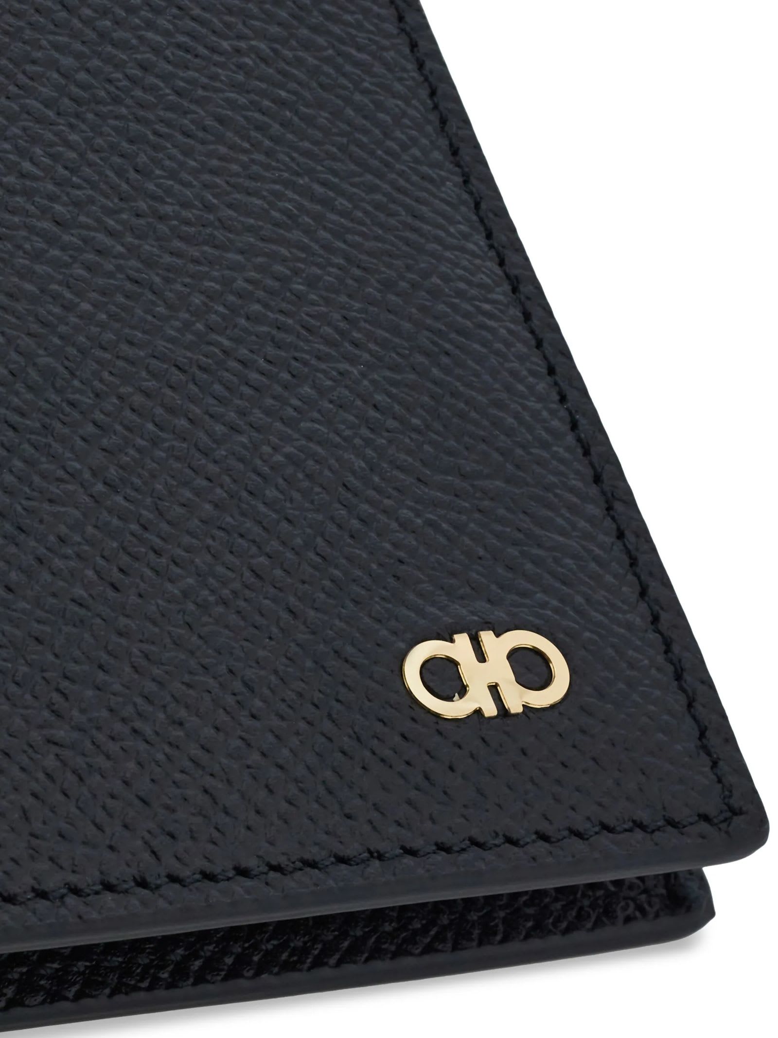 Ferragamo Gancini Grained Leather Bi-fold Wallet In Black