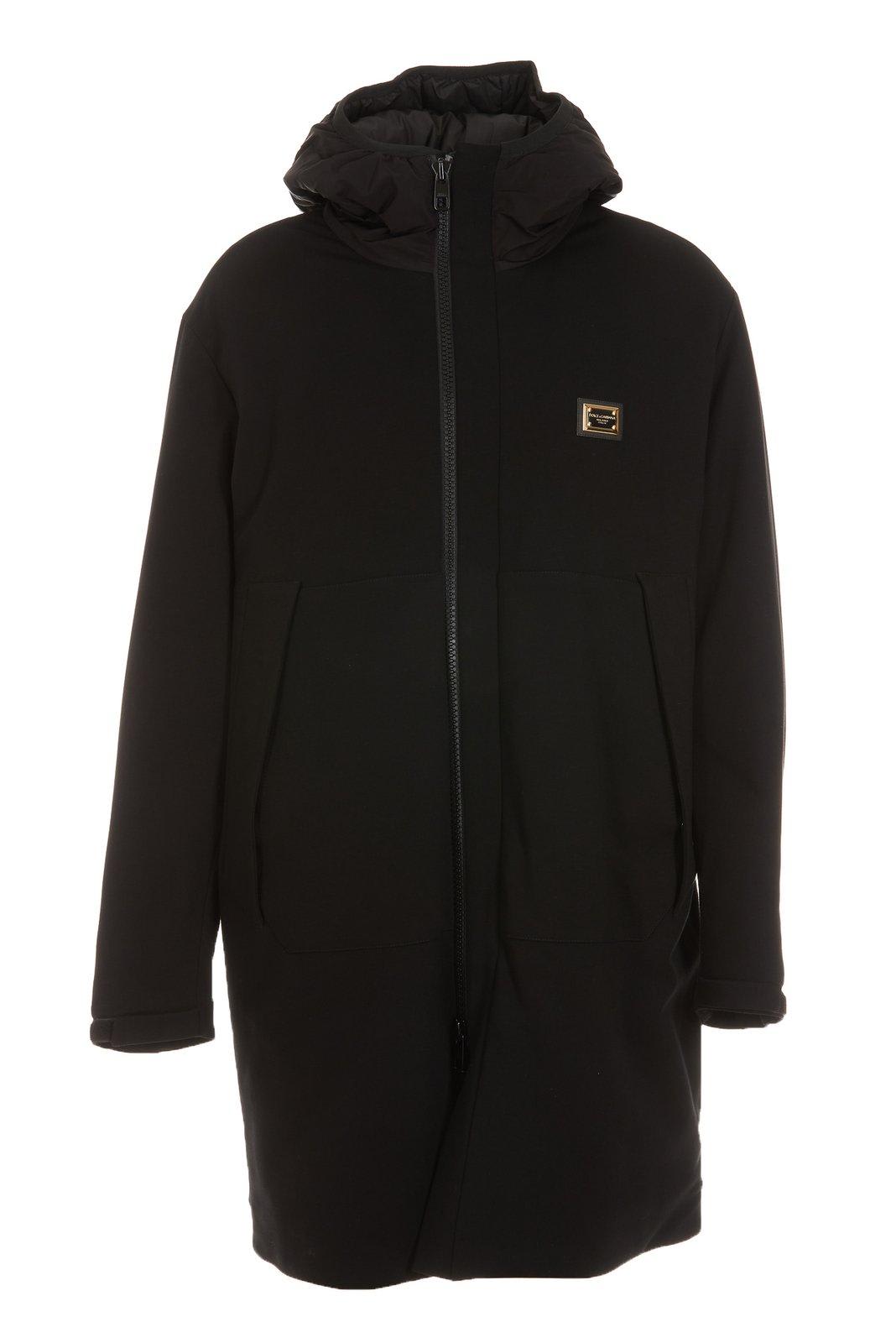 Shop Dolce & Gabbana Padded Logo-plaque Long-sleeved Parka In Nero