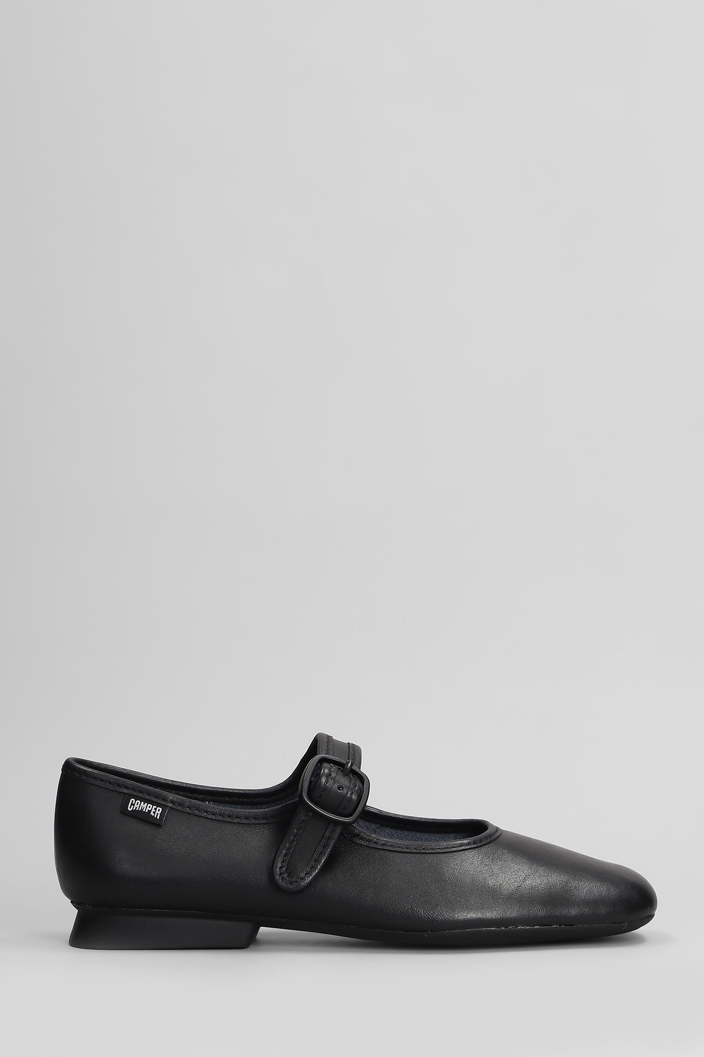 Casi Myra Ballet Flats In Black Leather