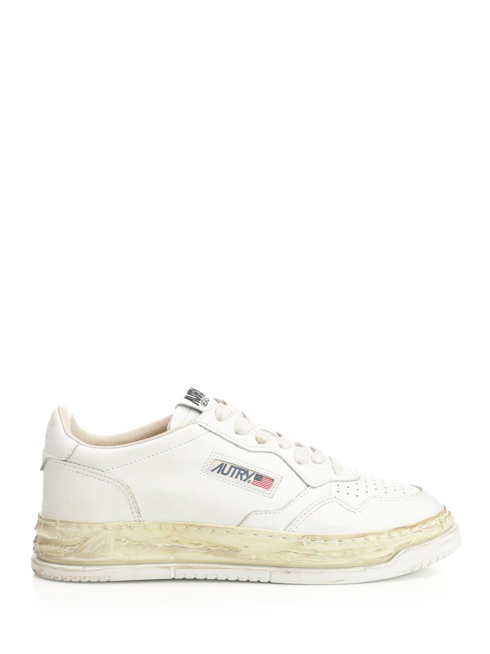 Autry Medalist Low Super Vintage Sneaker In White
