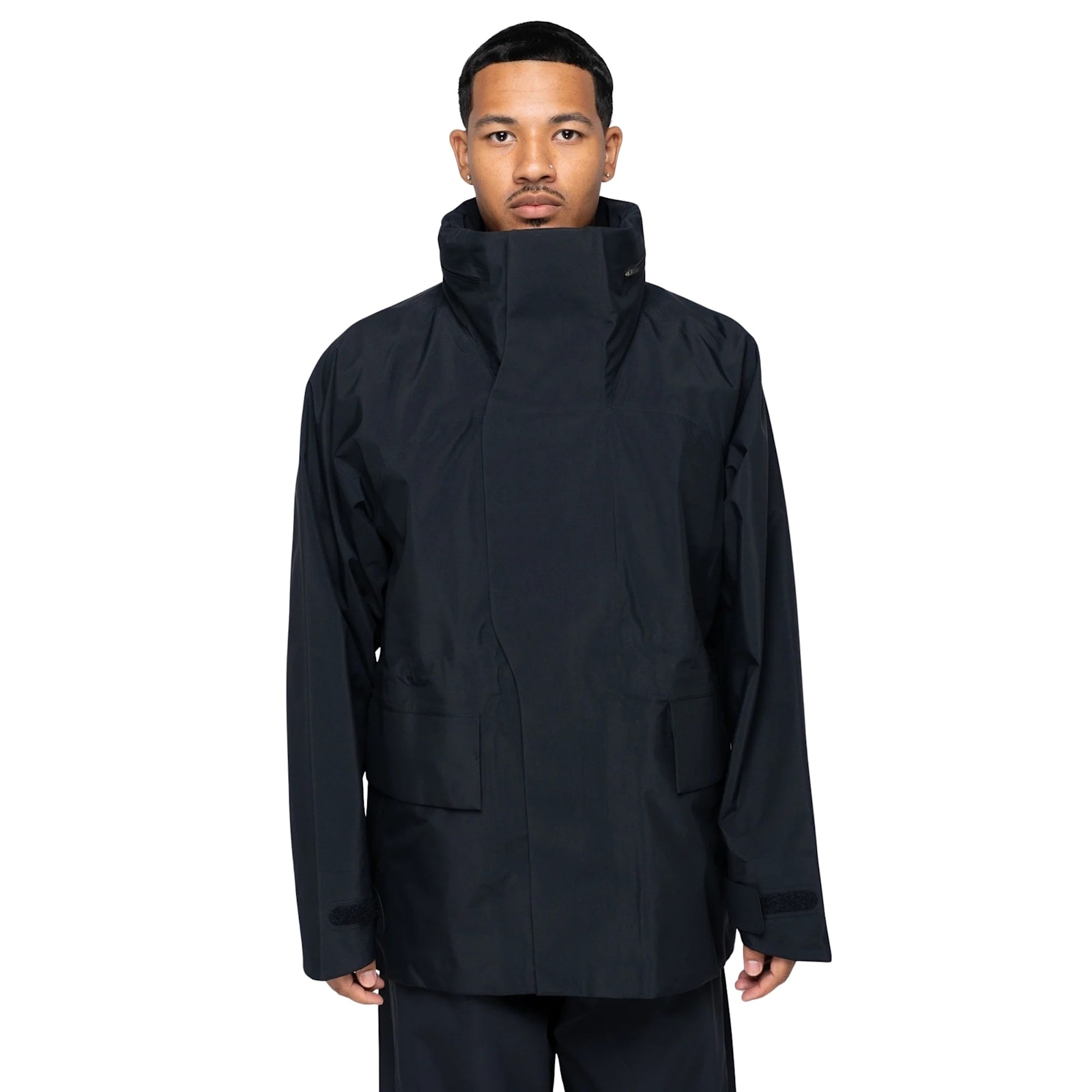 Goldwin Gore-tex Field Shell Jacket In Black