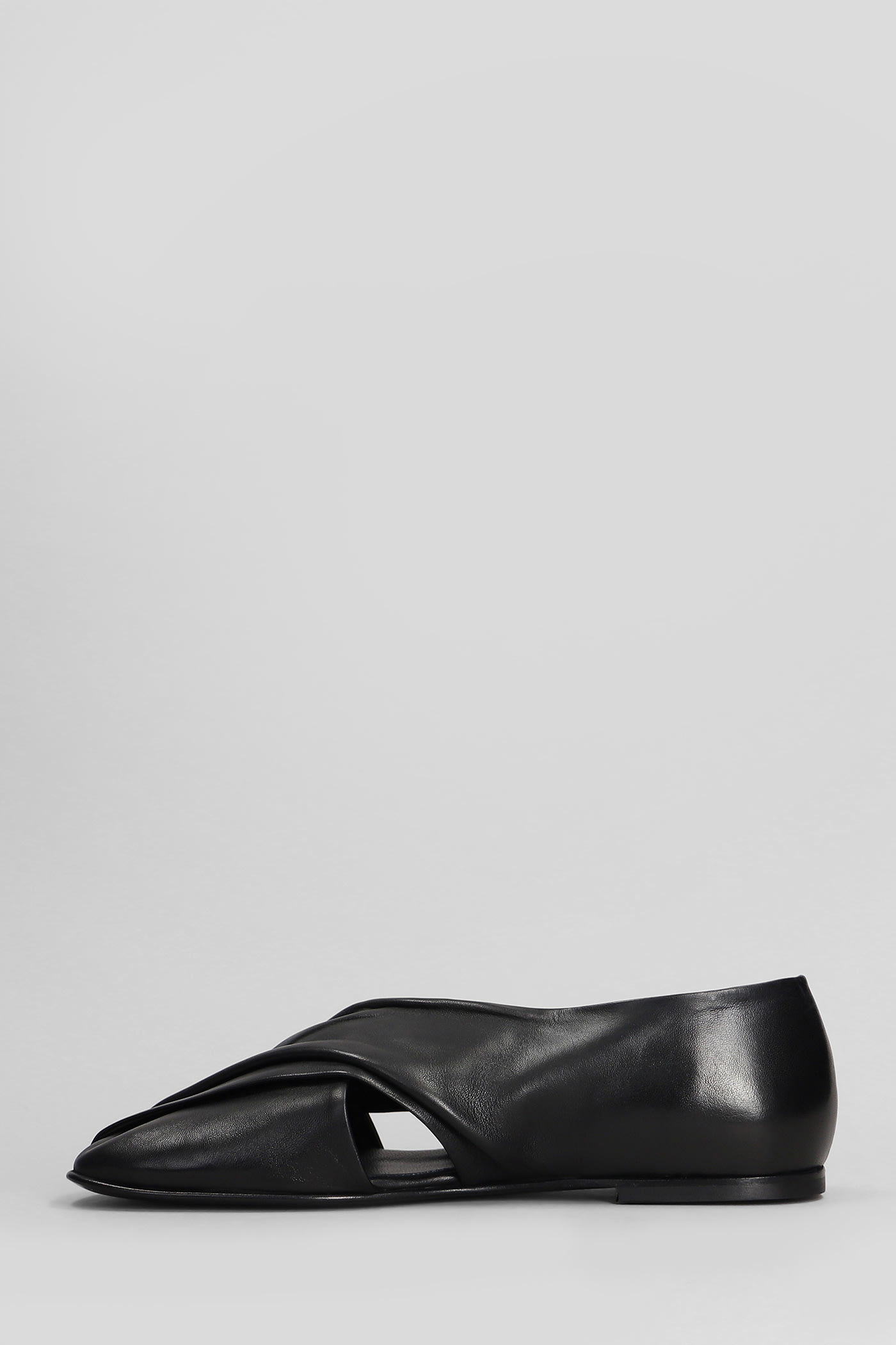 Elena Iachi Ballet Flats In Black Leather In Black