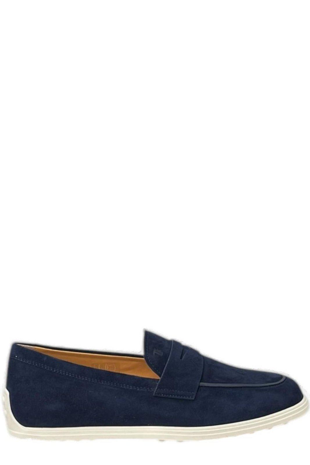 Tod’s Round Toe Flat Shoes