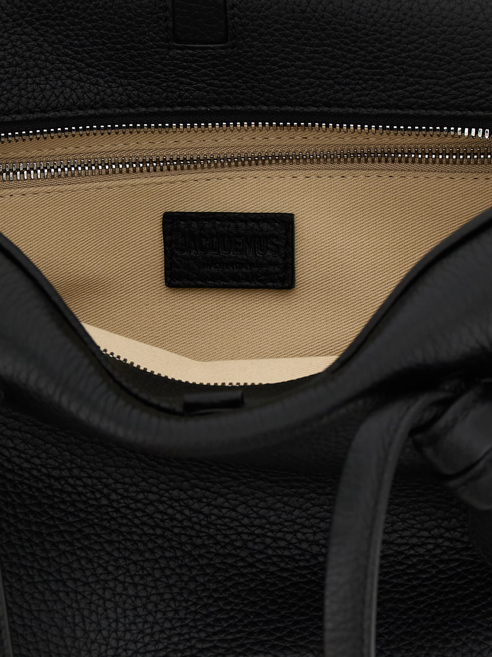 Jacquemus Le Turismo Shoulder Bag In Black