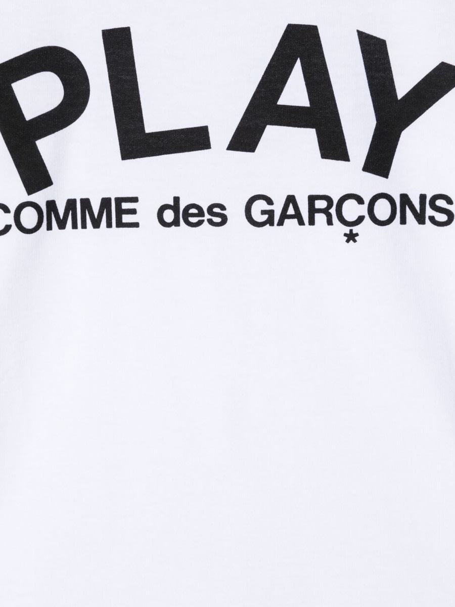 Shop Comme Des Garçons Play T-shirt M/c Logo In White