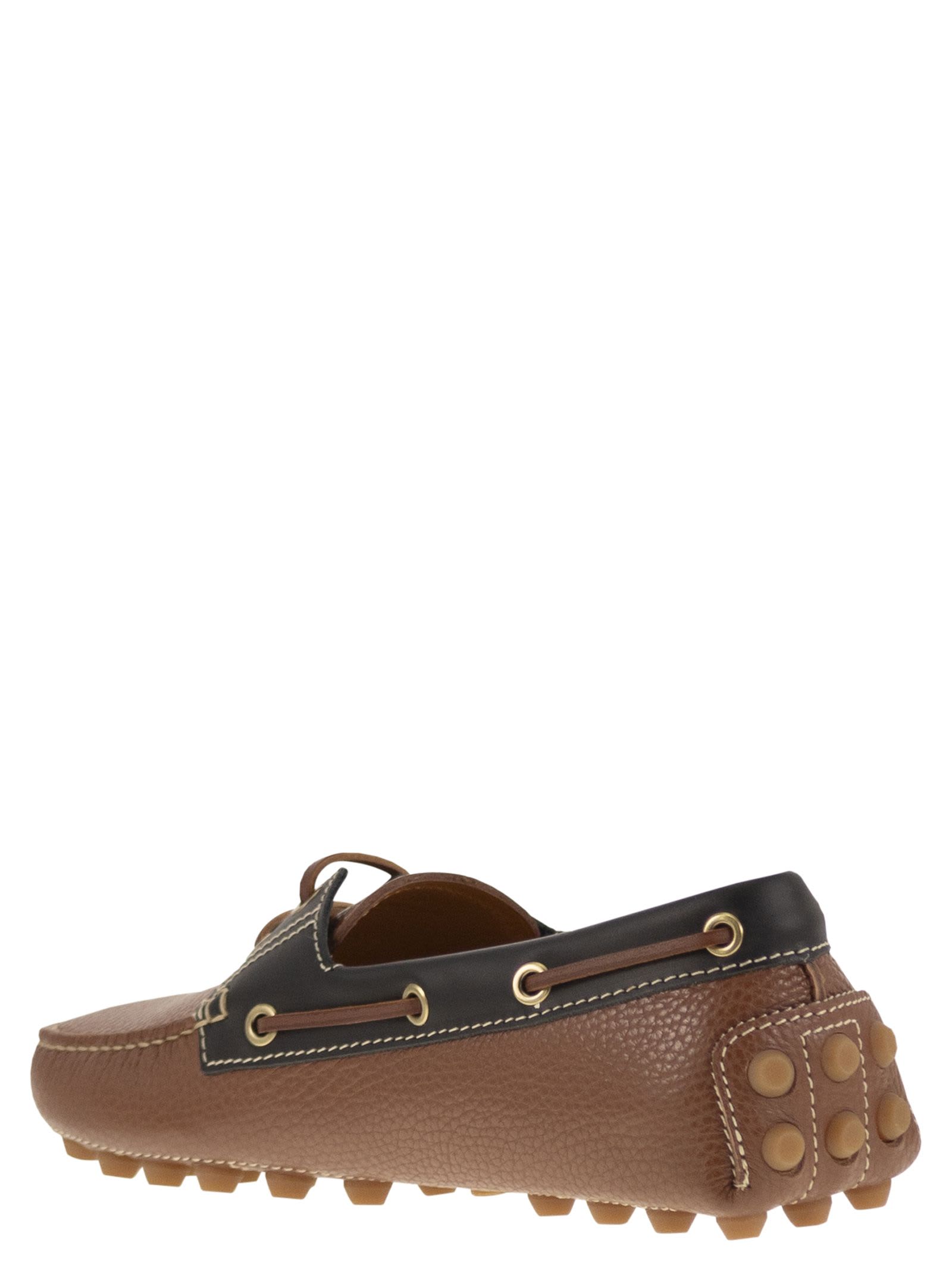 Tod's Leather Boat Bubble Grommet In Brown