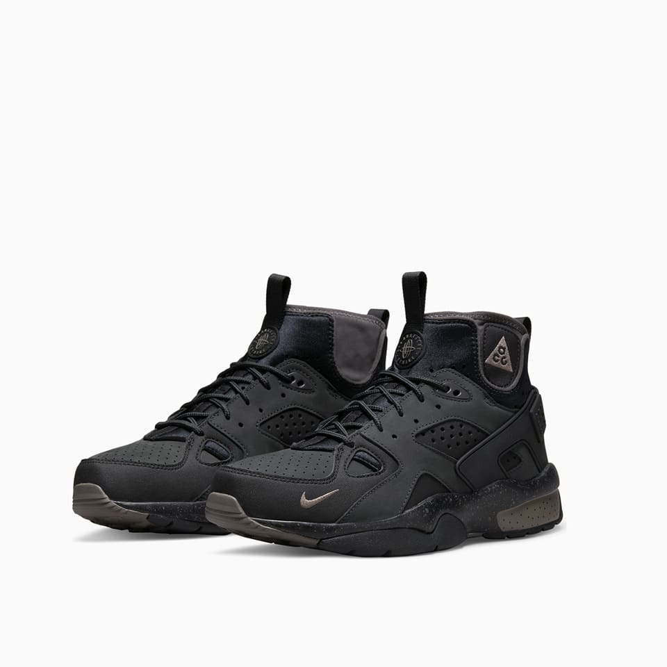 Shop Nike Acg Air Mowabb Sneakers Dm0840-001 In Black