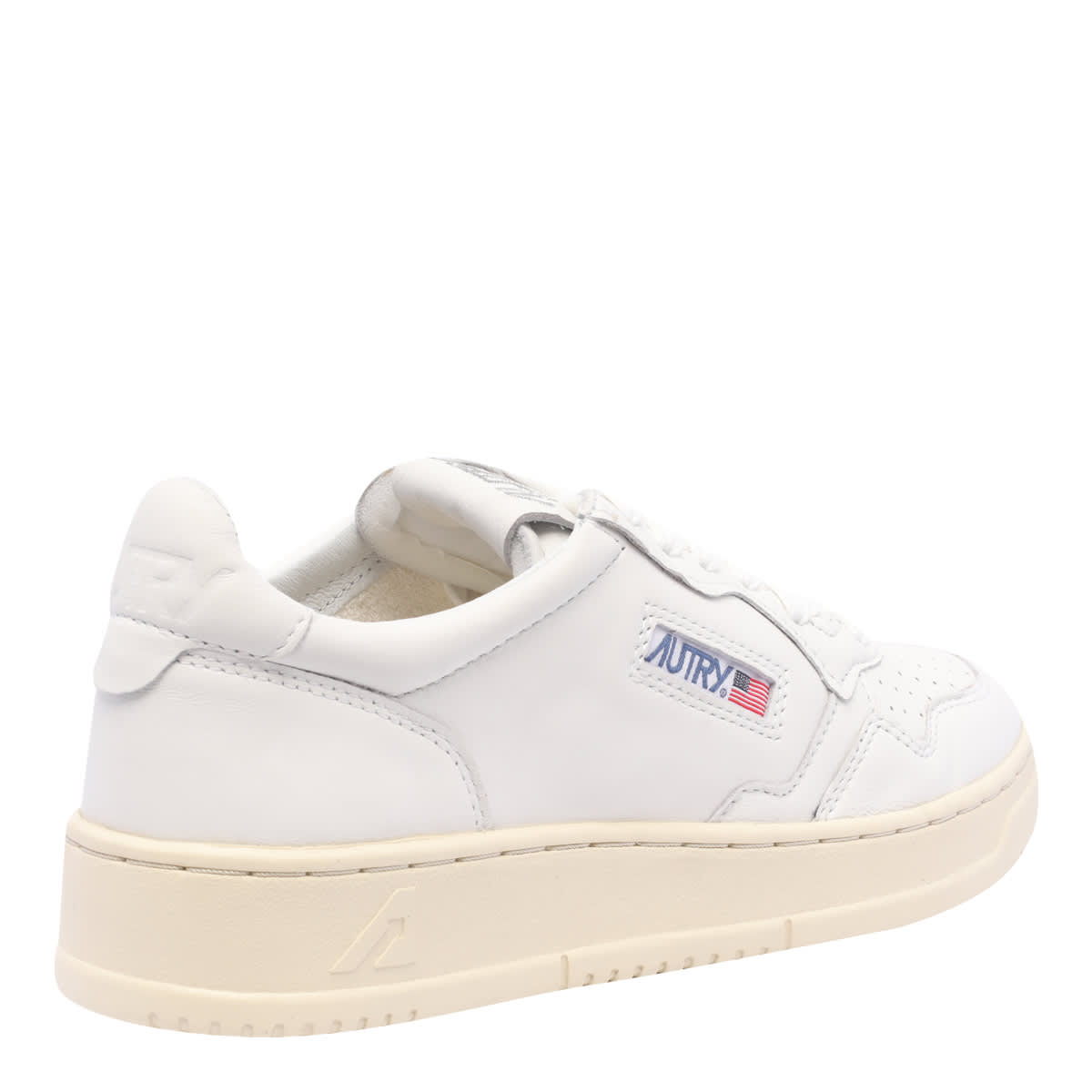 Shop Autry Medalist Low Sneakers Sneakers In White