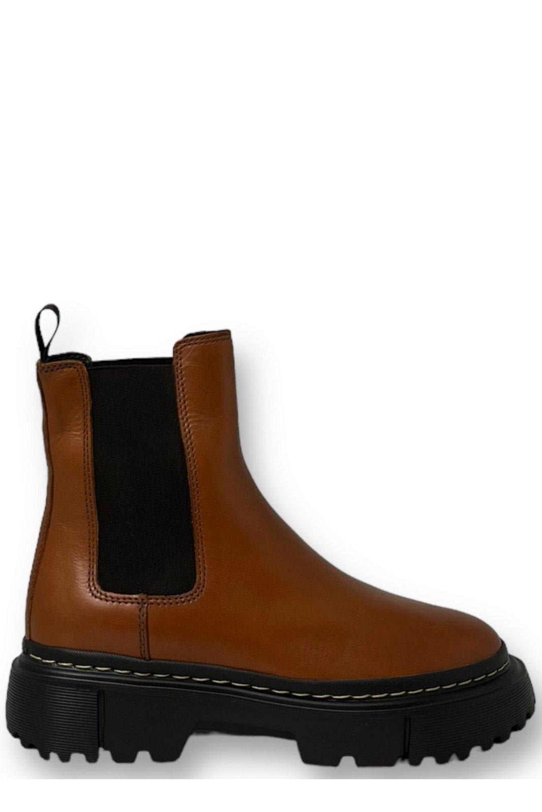 Shop Hogan H619 Chelsea Boots In S003