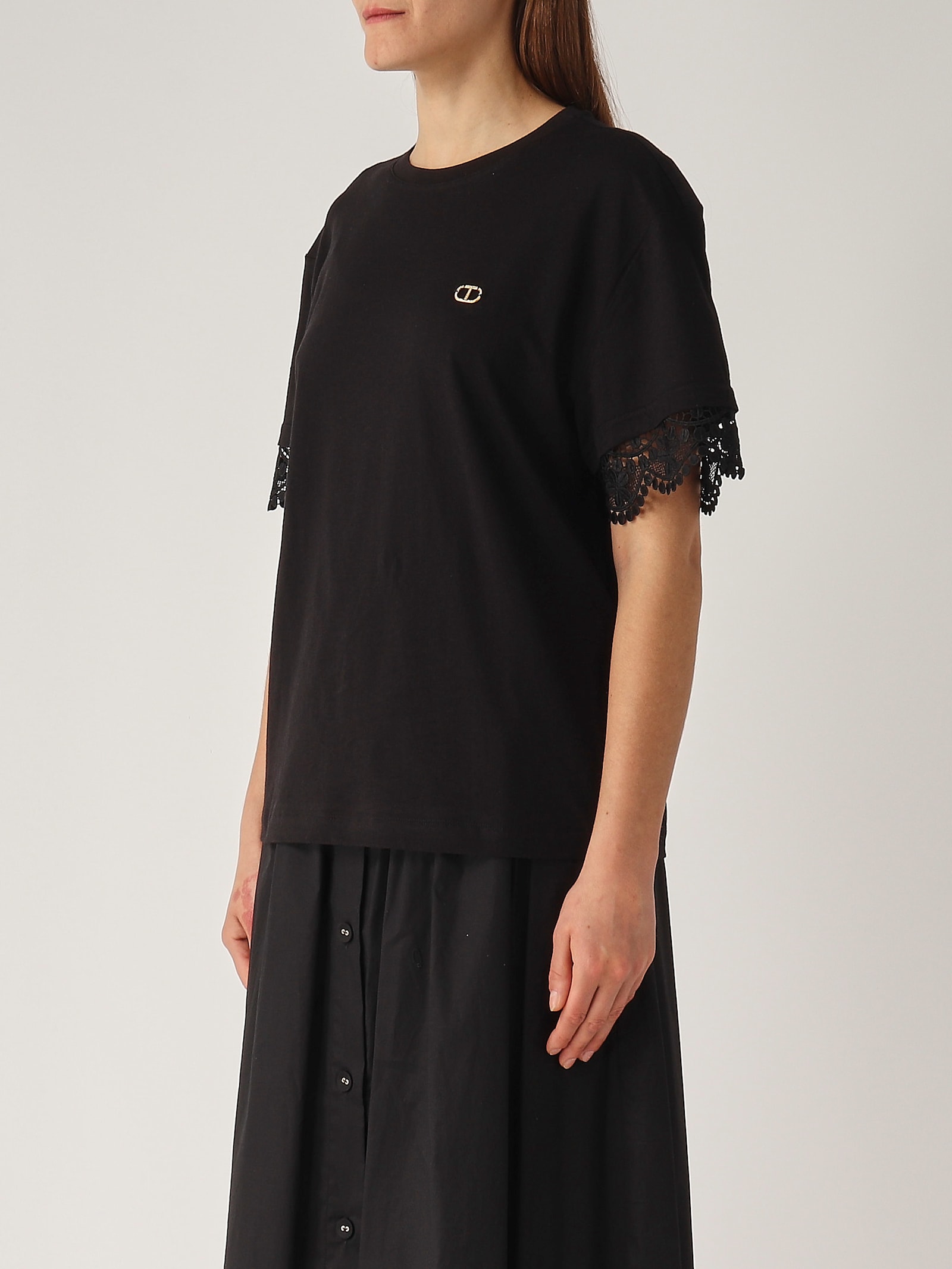 Twinset T-shirt With Lace Sleeves In Nero