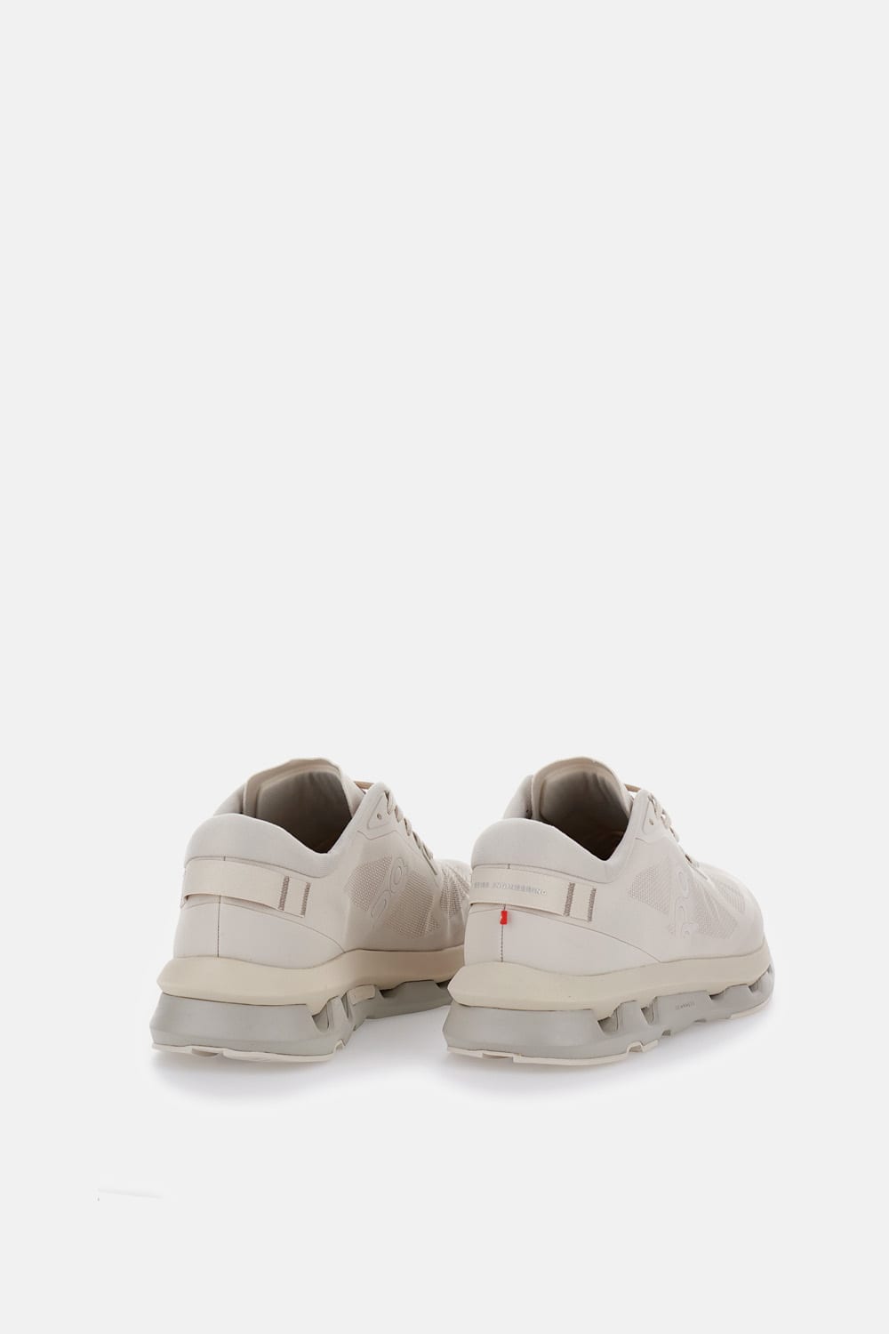 On Mens Pearl Truffle Cloudze Woven Low-top Trainers In White