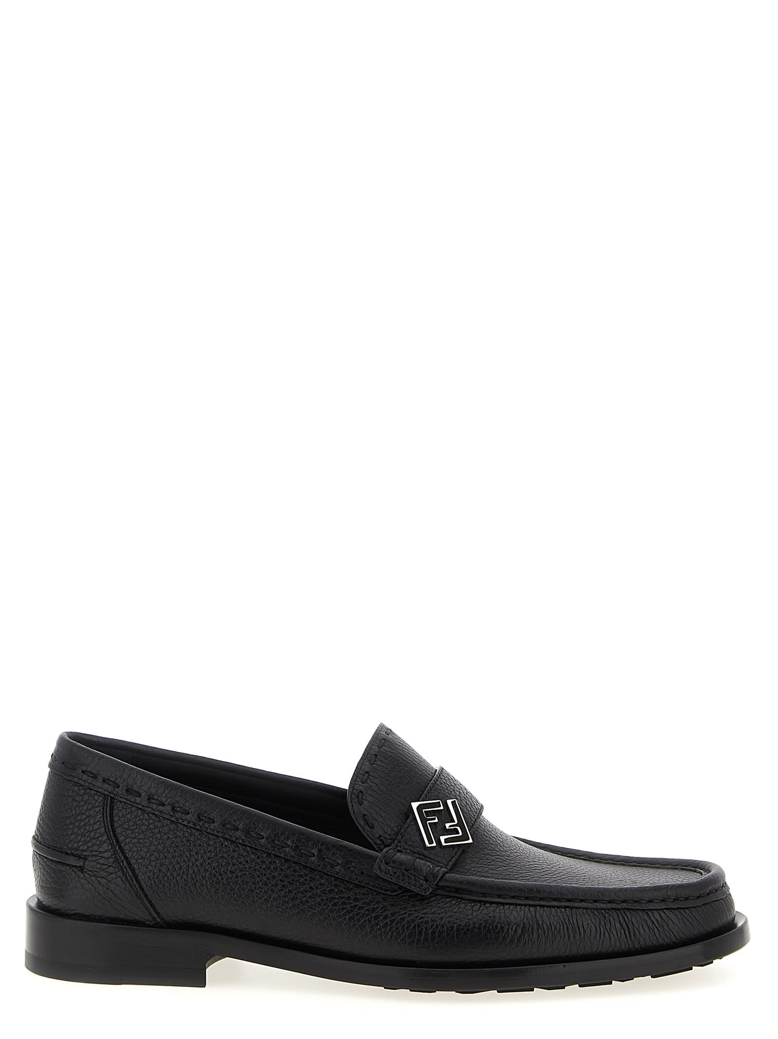 Fendi Round Toe Textured Leather Loafers In Black