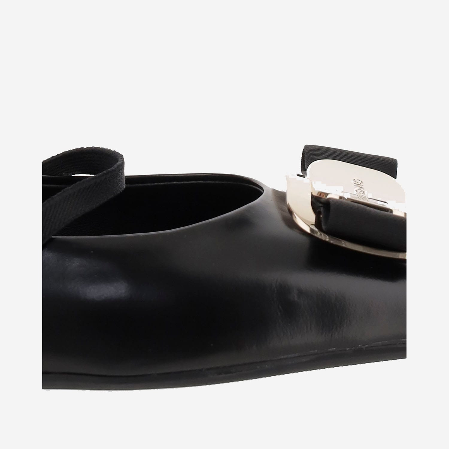 Ferragamo New Vara Bow-embellished Ballet Flats In Black
