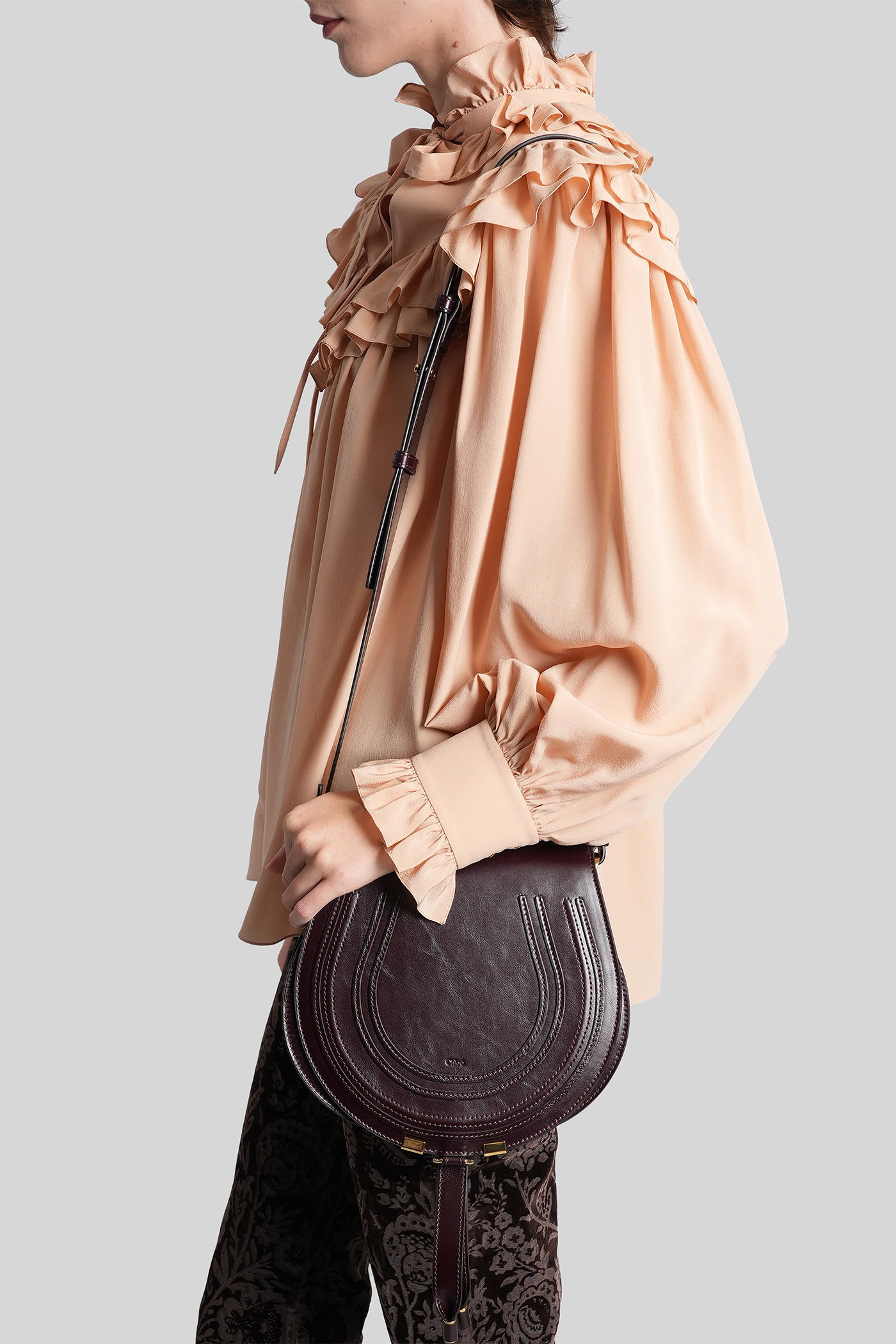 Chloé Mercie Shoulder Bag In Brown Leather In Brown