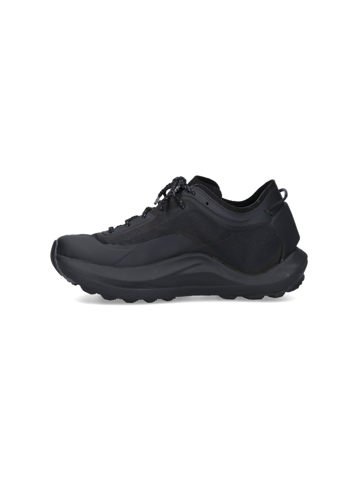 Roa Sella Sneakers In Black Fabric In Blue