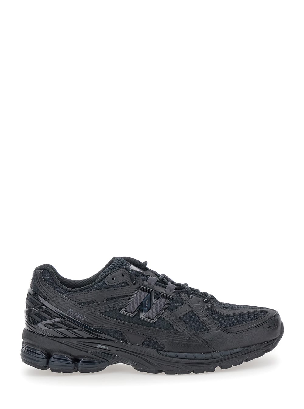 lifestyle Black Low Top Sneakers With Logo Patch On The Tongue And Logo Detail On The Side In Tech Fabric Man
