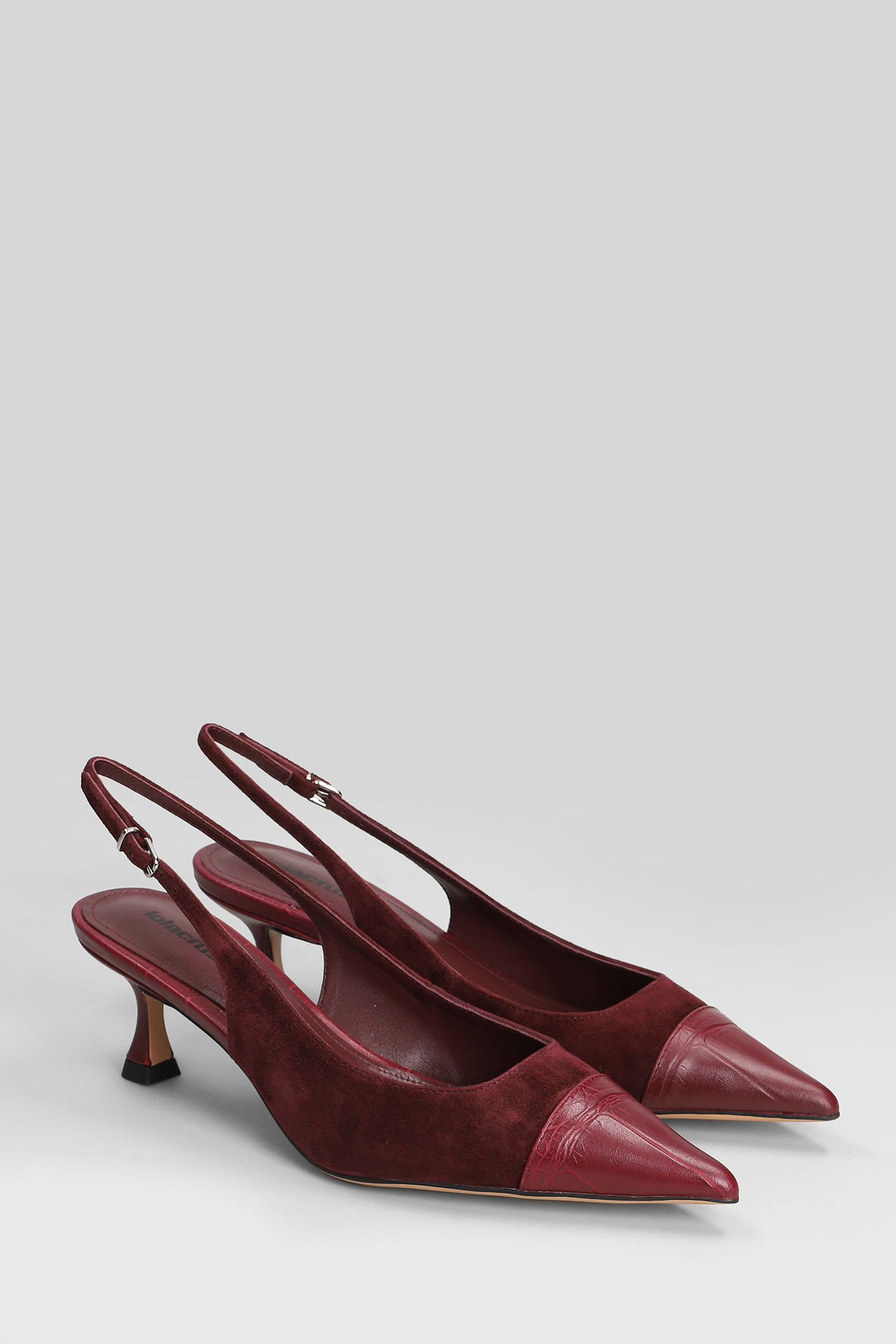 Lola Cruz Pumps In Bordeaux Suede In Burgundy