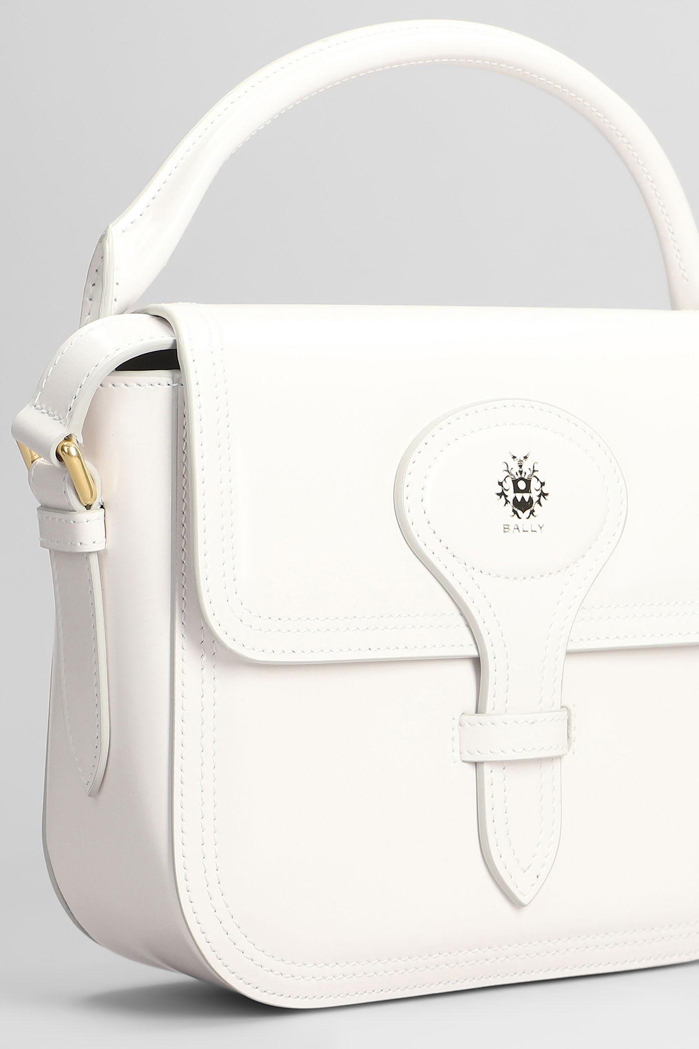 【送料&関税込】Bally Beckett Flap S Shoulder Bag In White L Bally Beckett Flap S Shoulder Bag In White Leather - Women