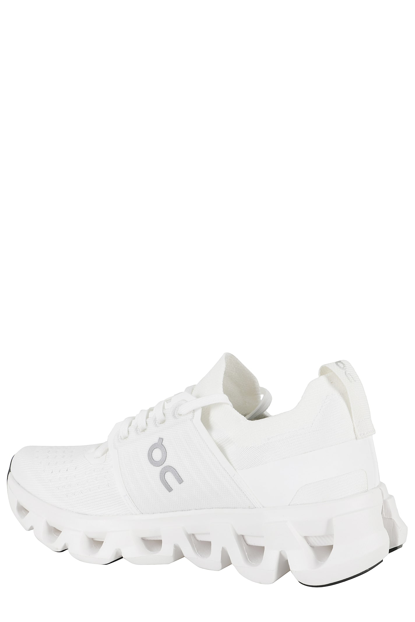 On Cloudswift 4 In White