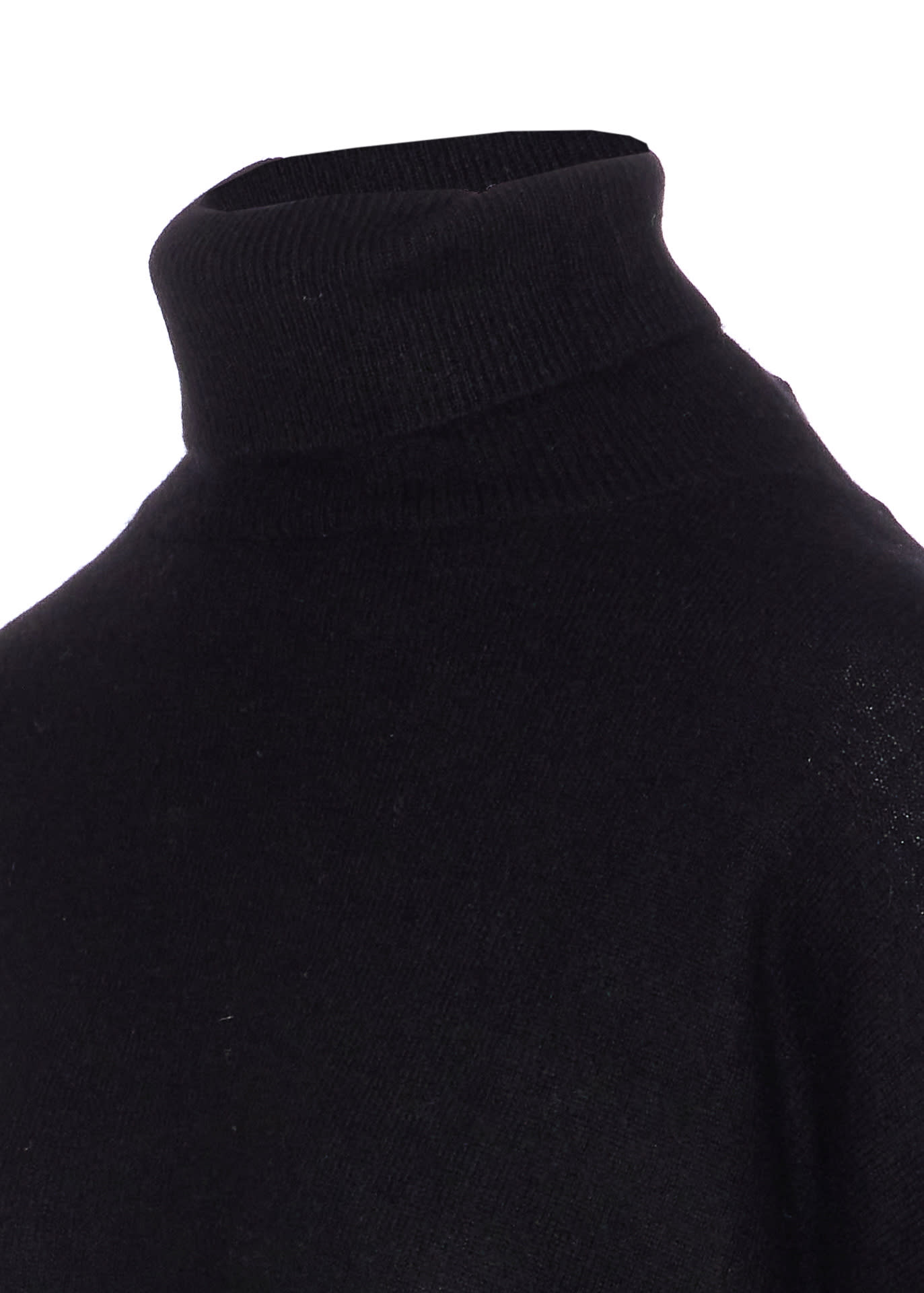 Not Shy Margareth Sweater In Black