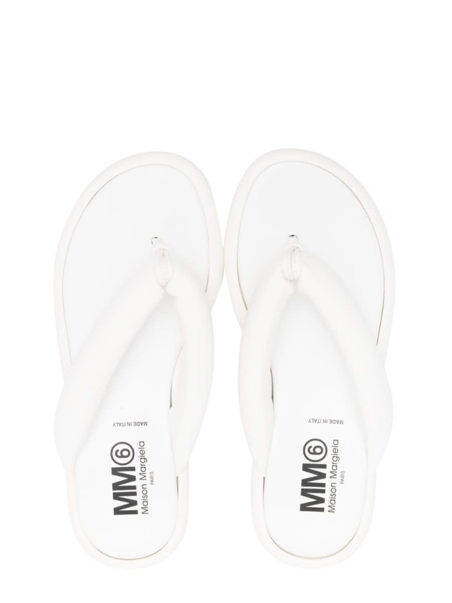 Mm6 Maison Margiela Logo-print Leather Flip Flops In White