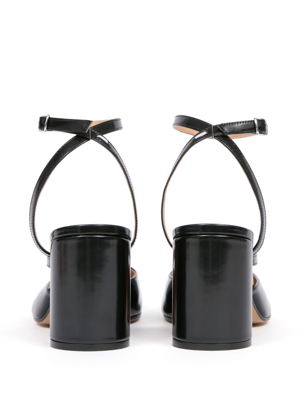 Maison Margiela Tabi Sandals In Brushed Leather In Black