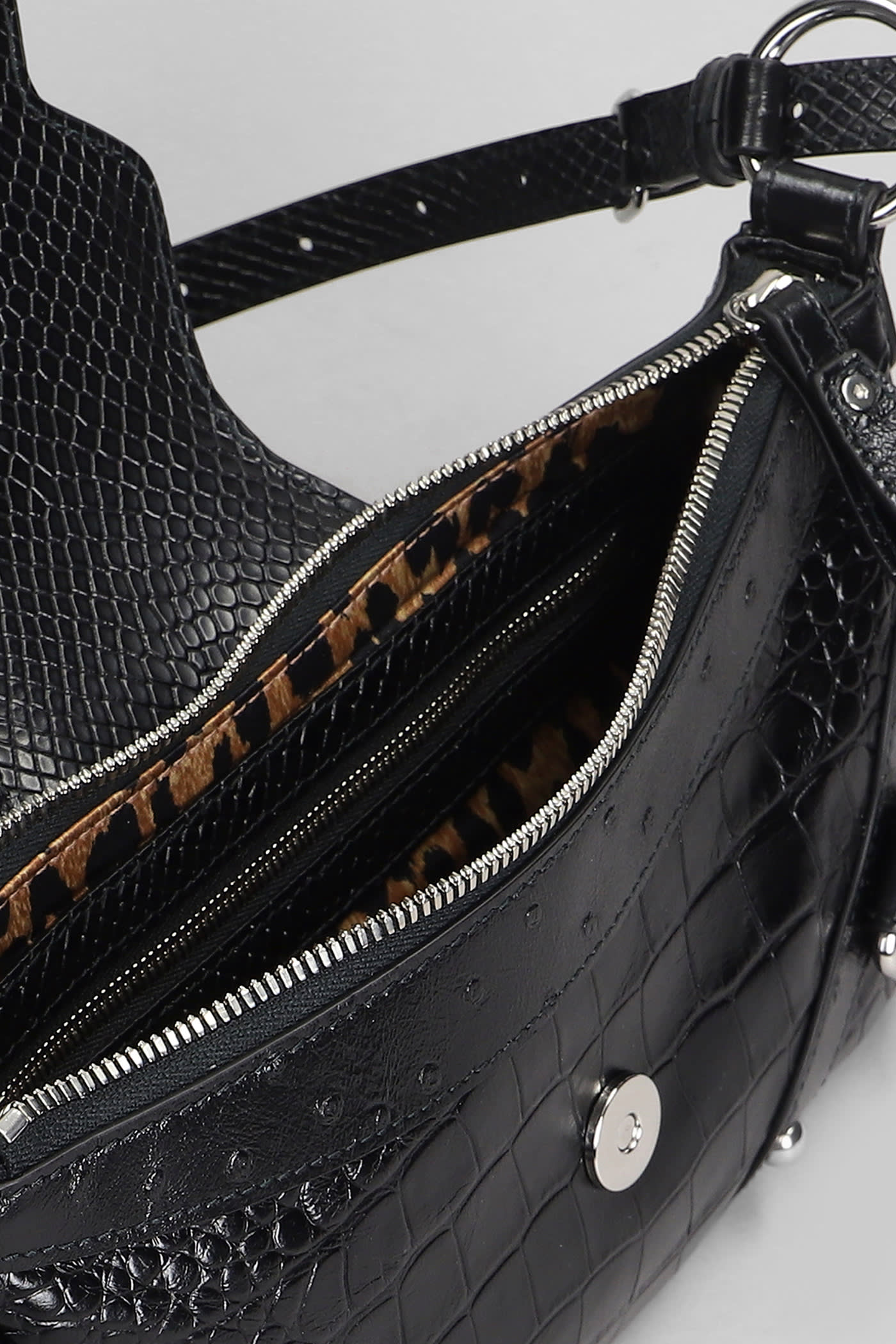 Balenciaga Essex Shoulder S Shoulder Bag In Black Leather In Black