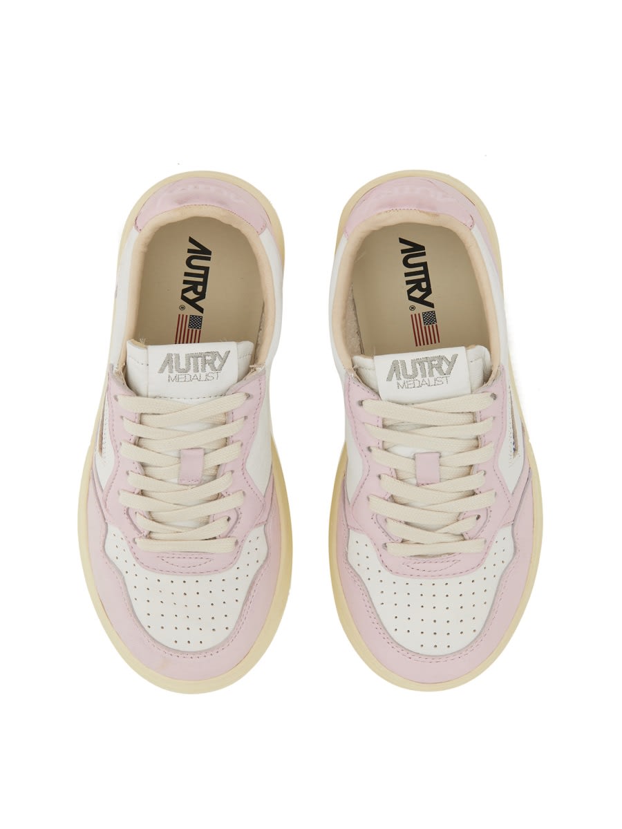Shop Autry Medalist Low Sneakers In White Bl Brd