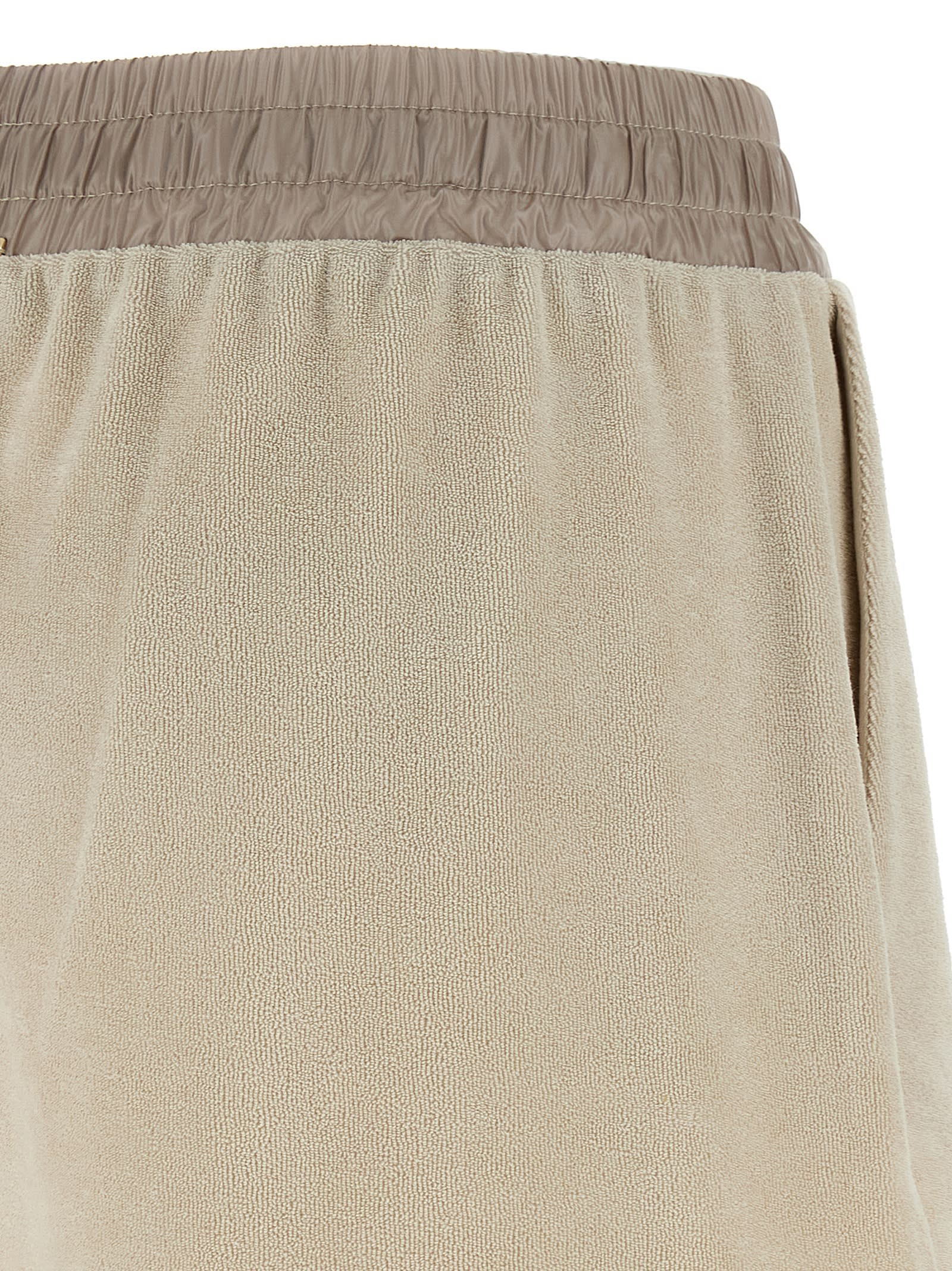 Herno Sponge Effect Sweater Shorts In Beige