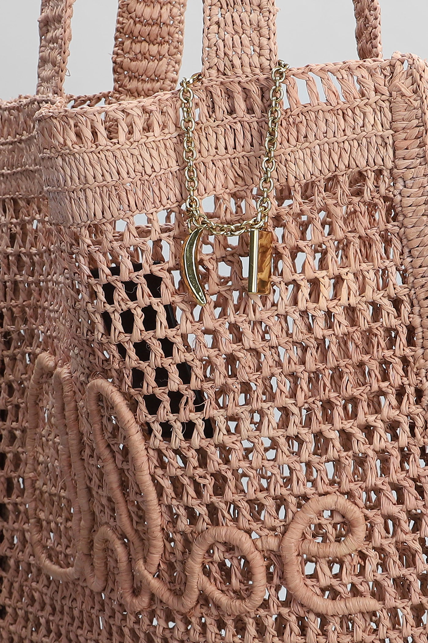 Chloé Summer Banana Tote In Powder Raffia In Pink