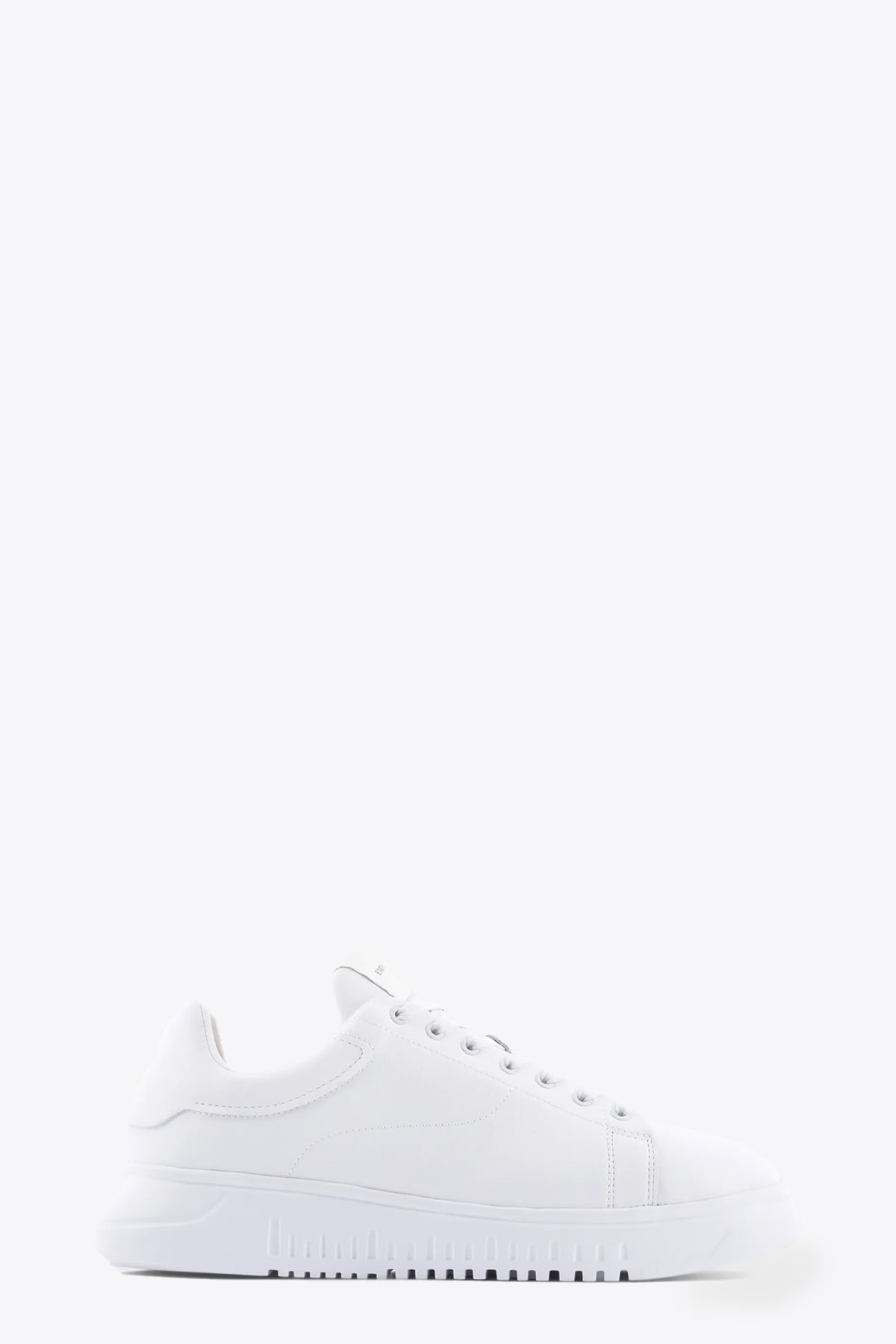 Emporio Armani Sneaker White leather low sneaker with round toe.
