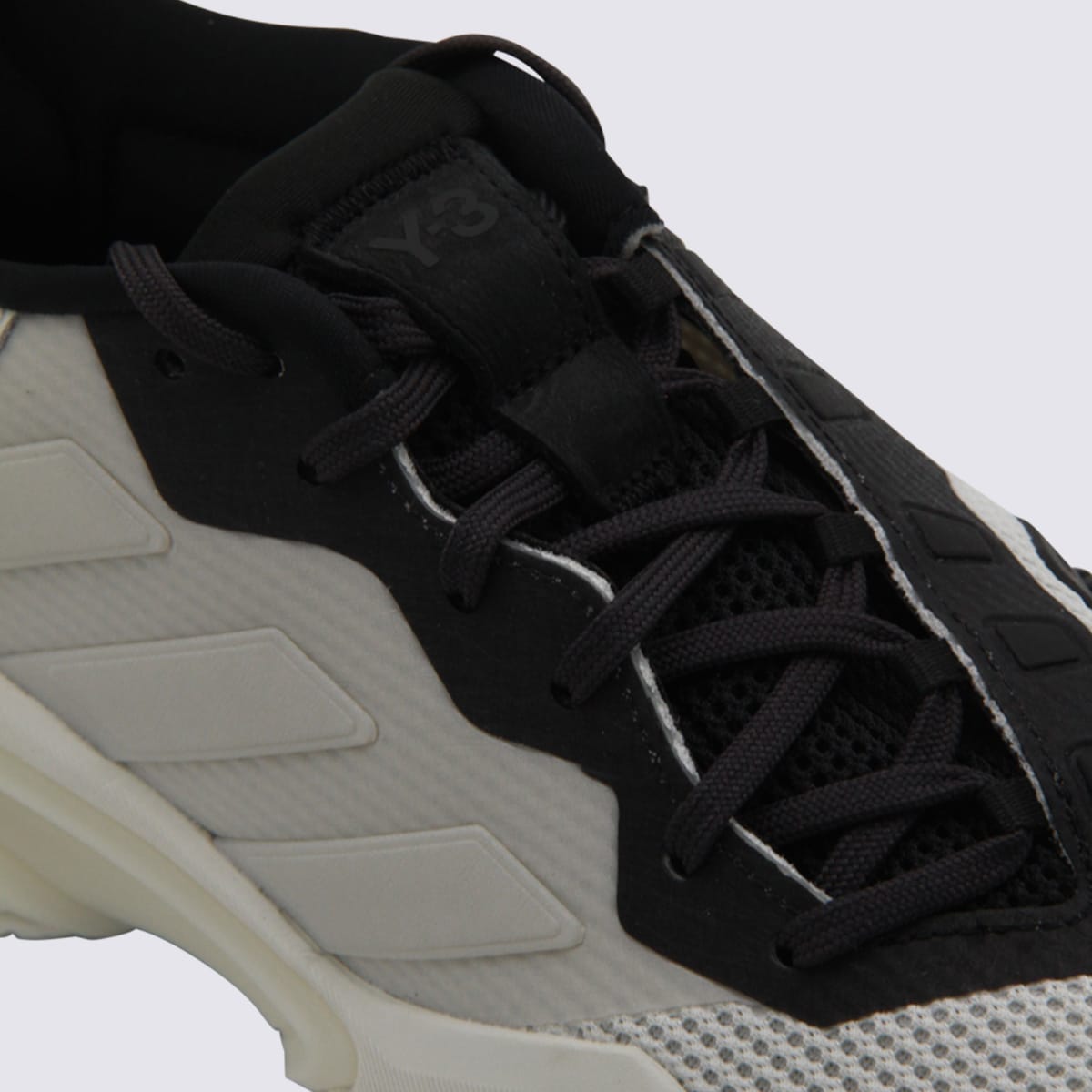 Y-3 Barricade 13 Sneakers In White