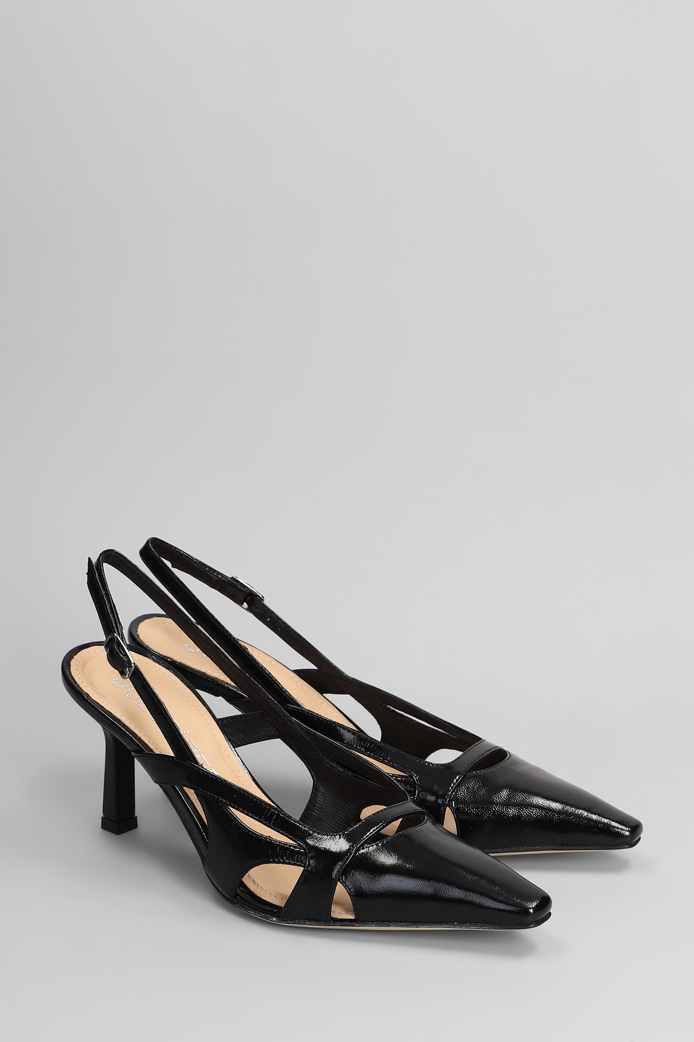 Julie Dee Pumps In Black Leather In Black