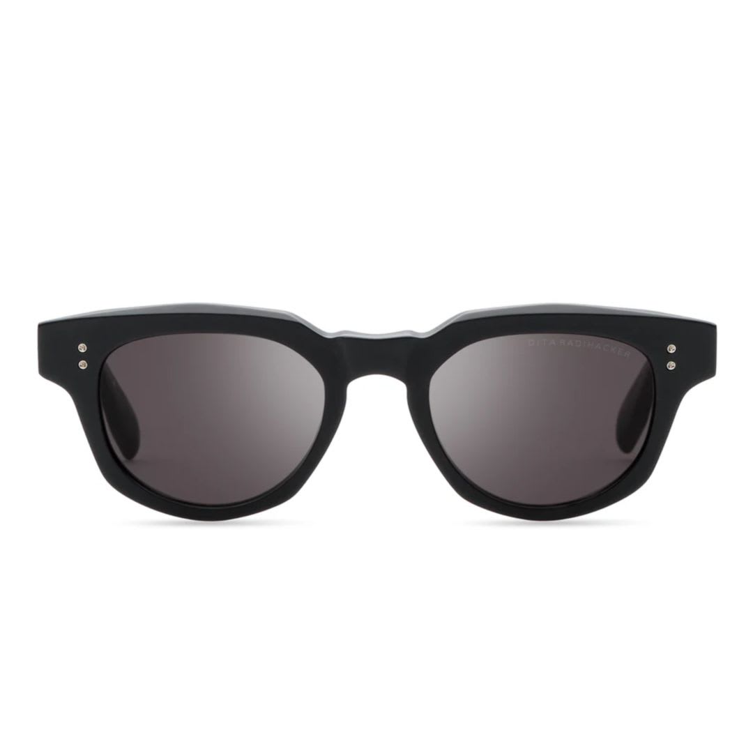 Dita Radihackermatte Black In Matte Black