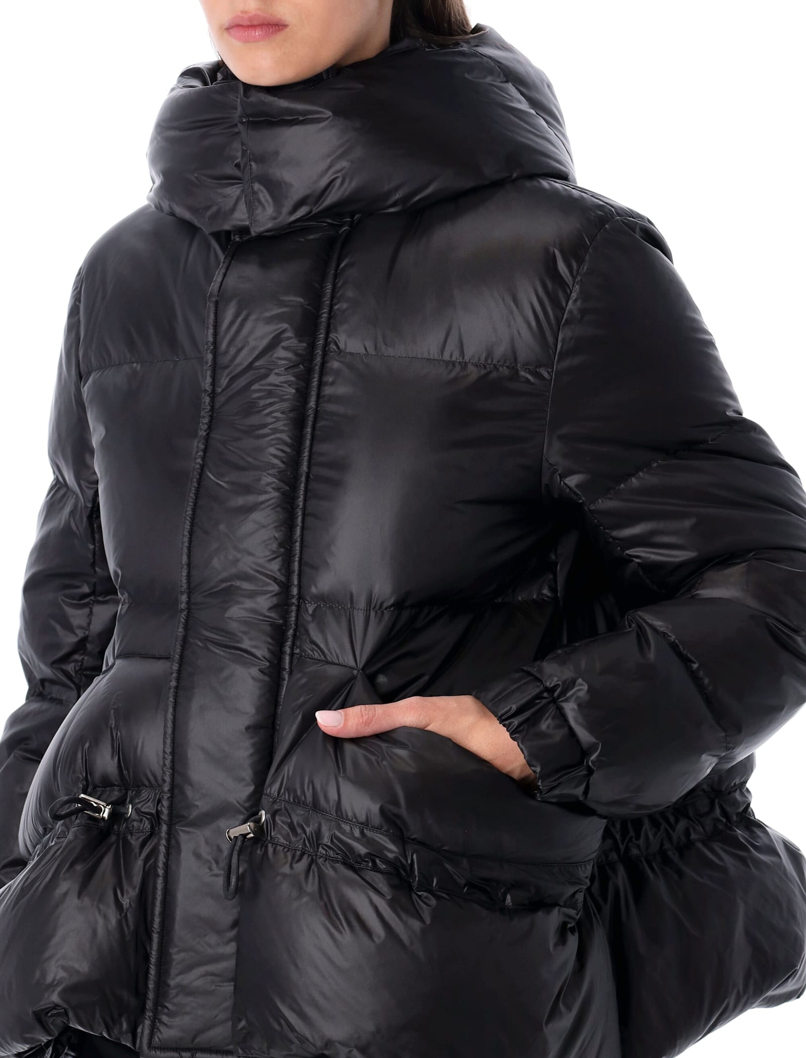 Sacai Black Hooded Short Padded Puffer Jacket In Black