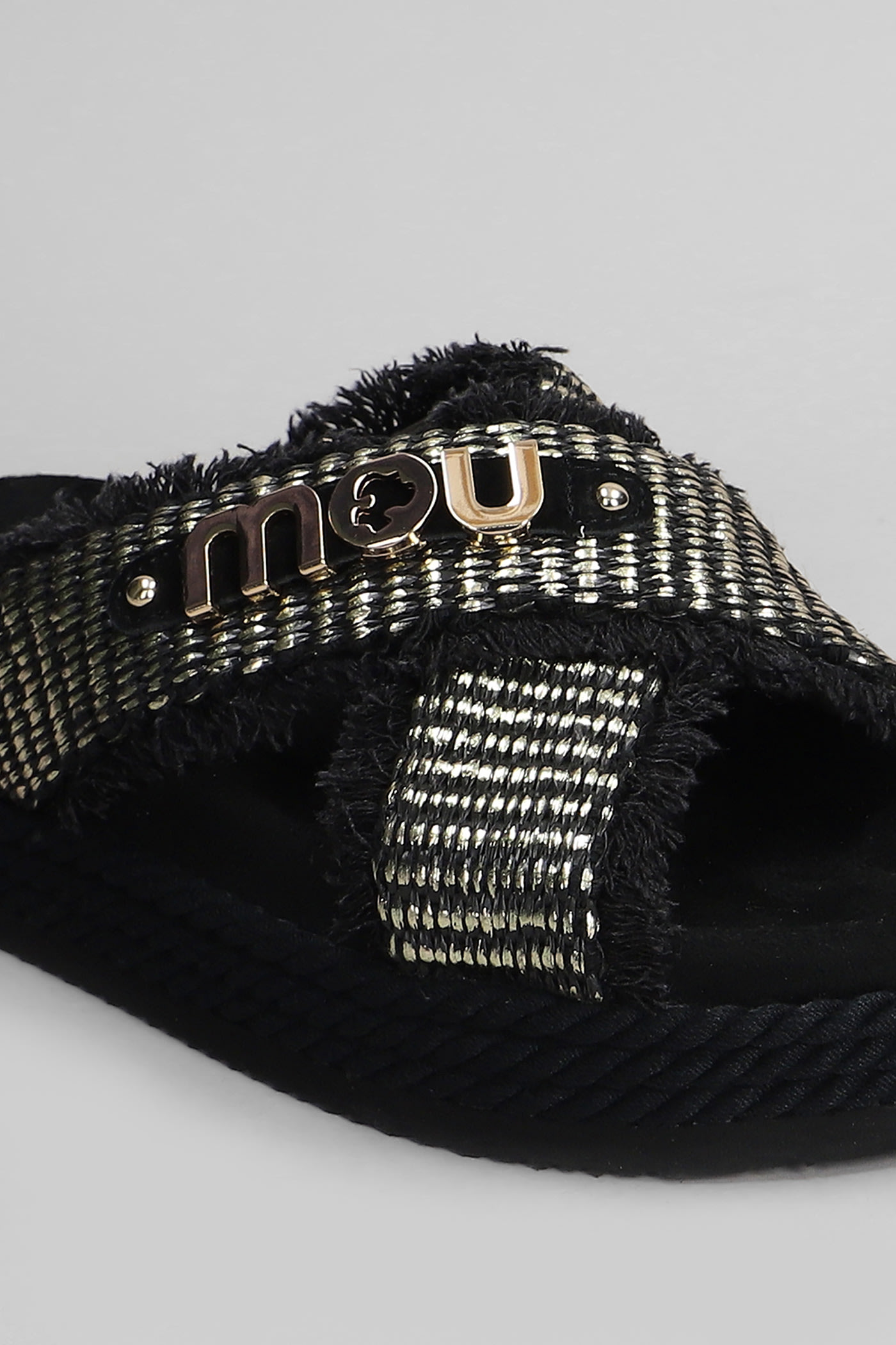 Mou Crisscross Flats In Black Raffia In Black
