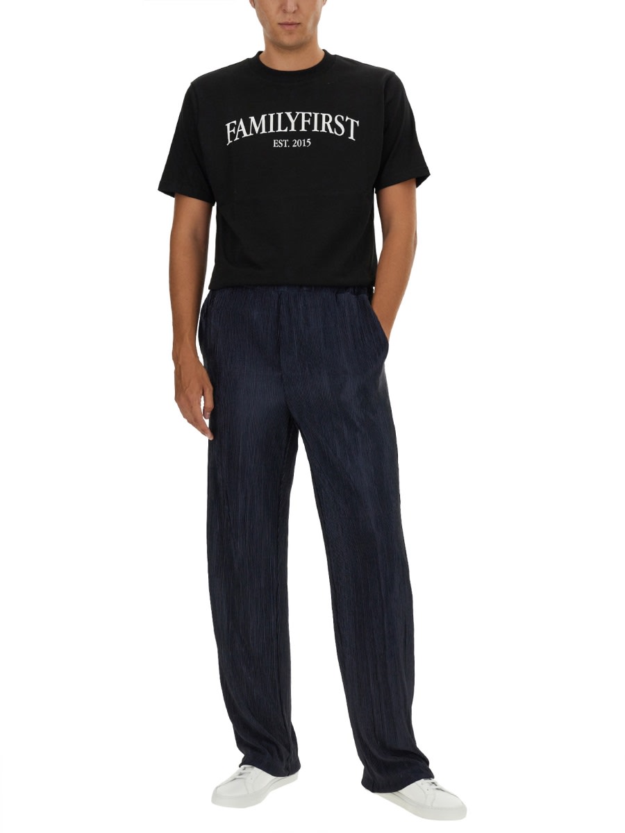 Family First T-shirt With Logo In Black
