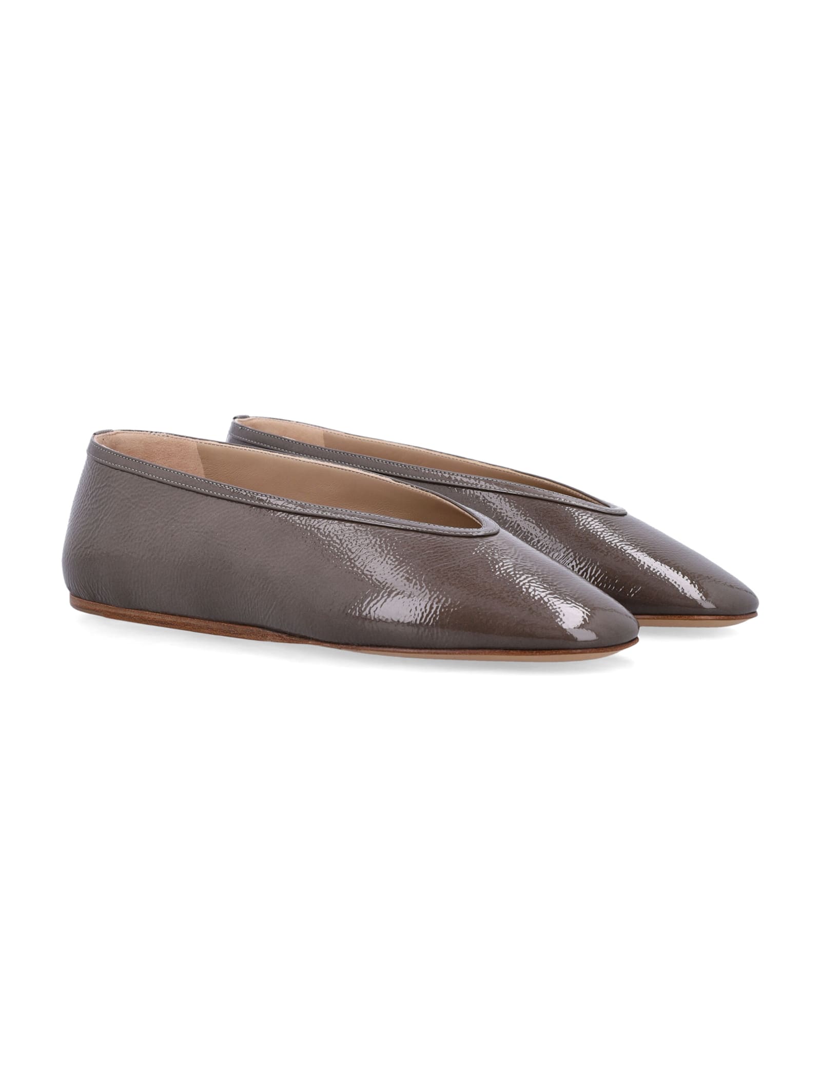 Le Monde Beryl Luna Taupe Patent Leather Slippers In Brown