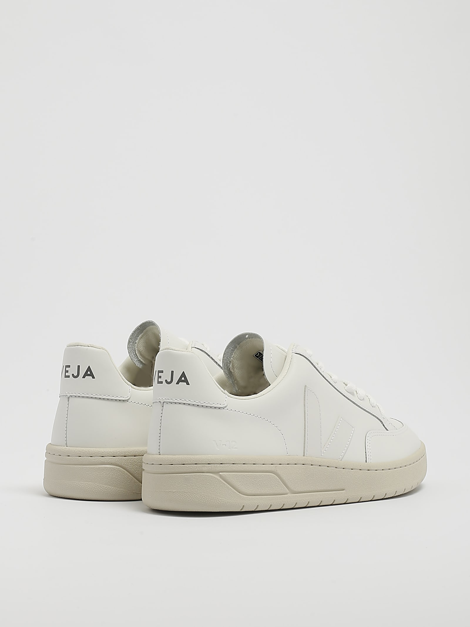 Shop Veja V-12 Sneaker In Bianco