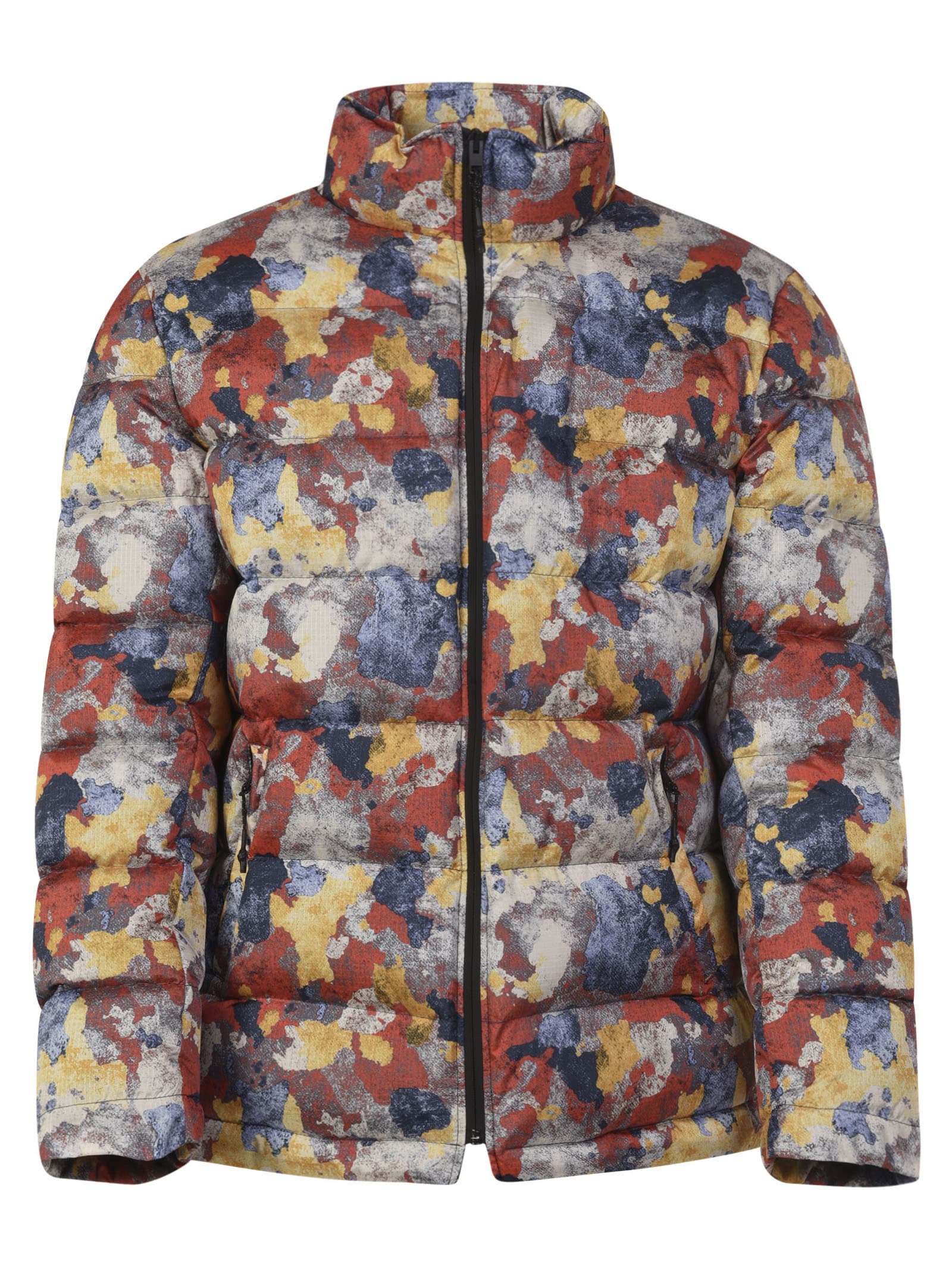 ih nom uh nit All-over Camo Down Jacket