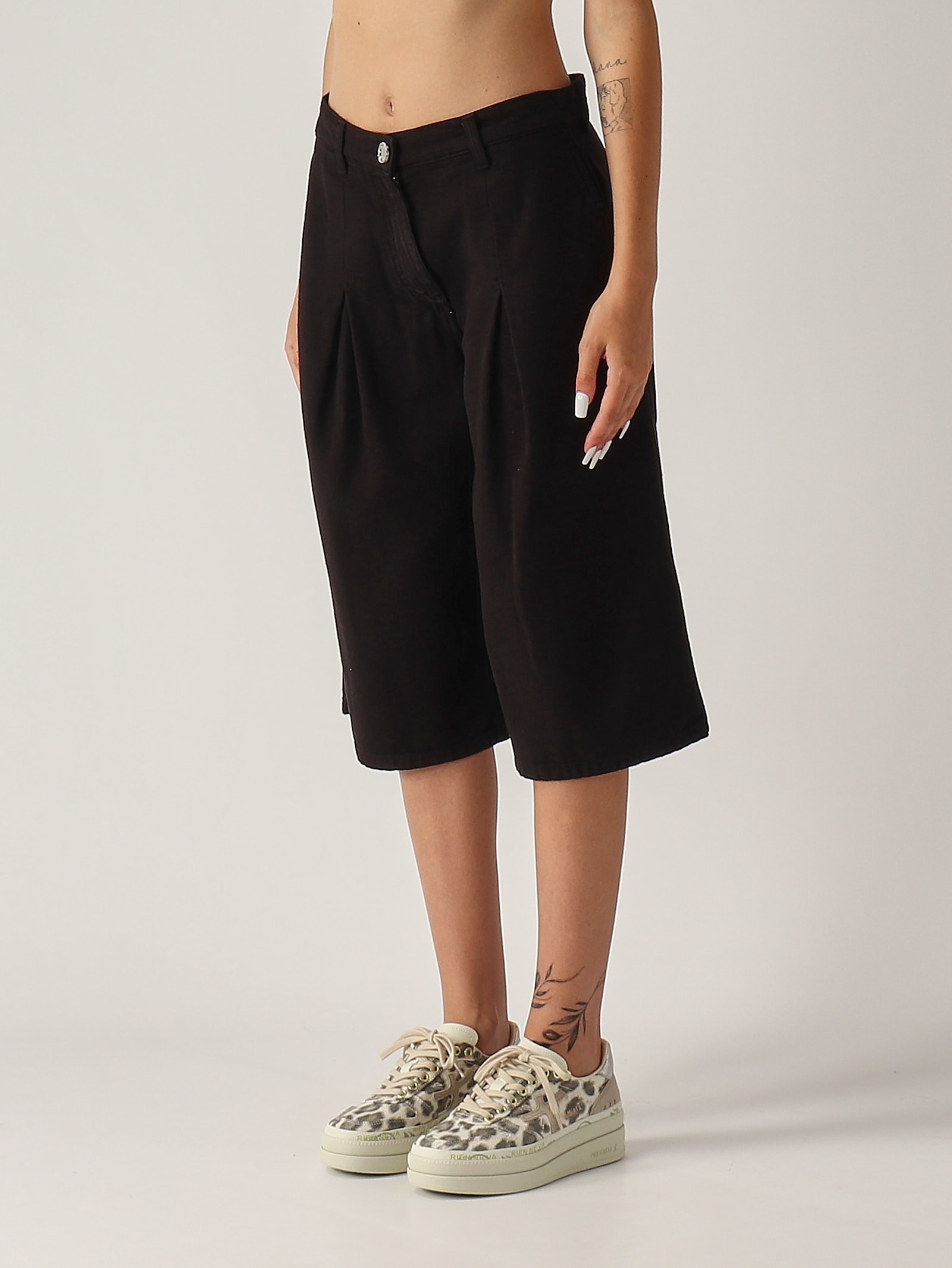 Pinko Pascal Bermuda Shorts In Black