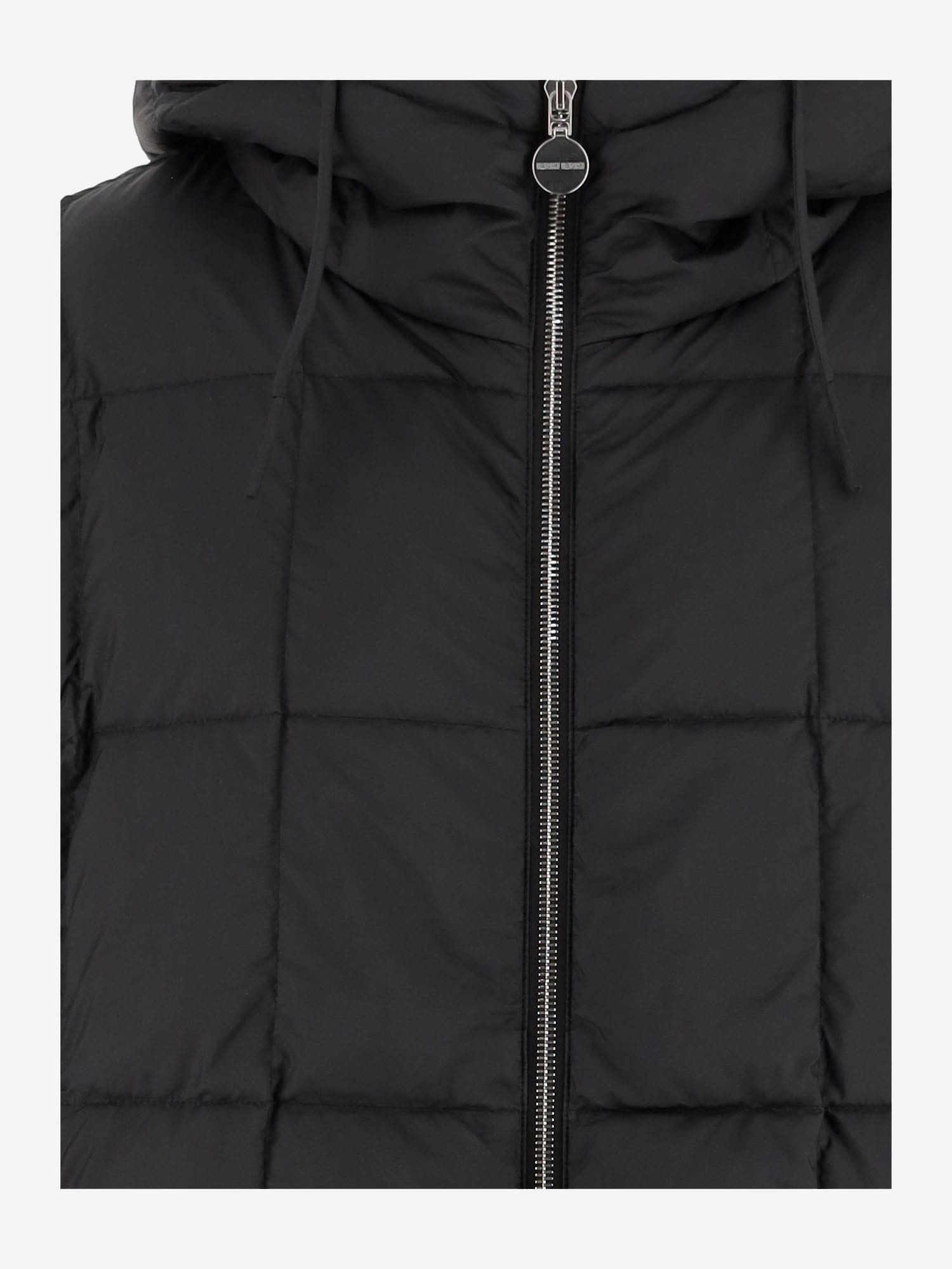 Ienki Ienki Cozy Bow Vest Made Of Nylon In Black