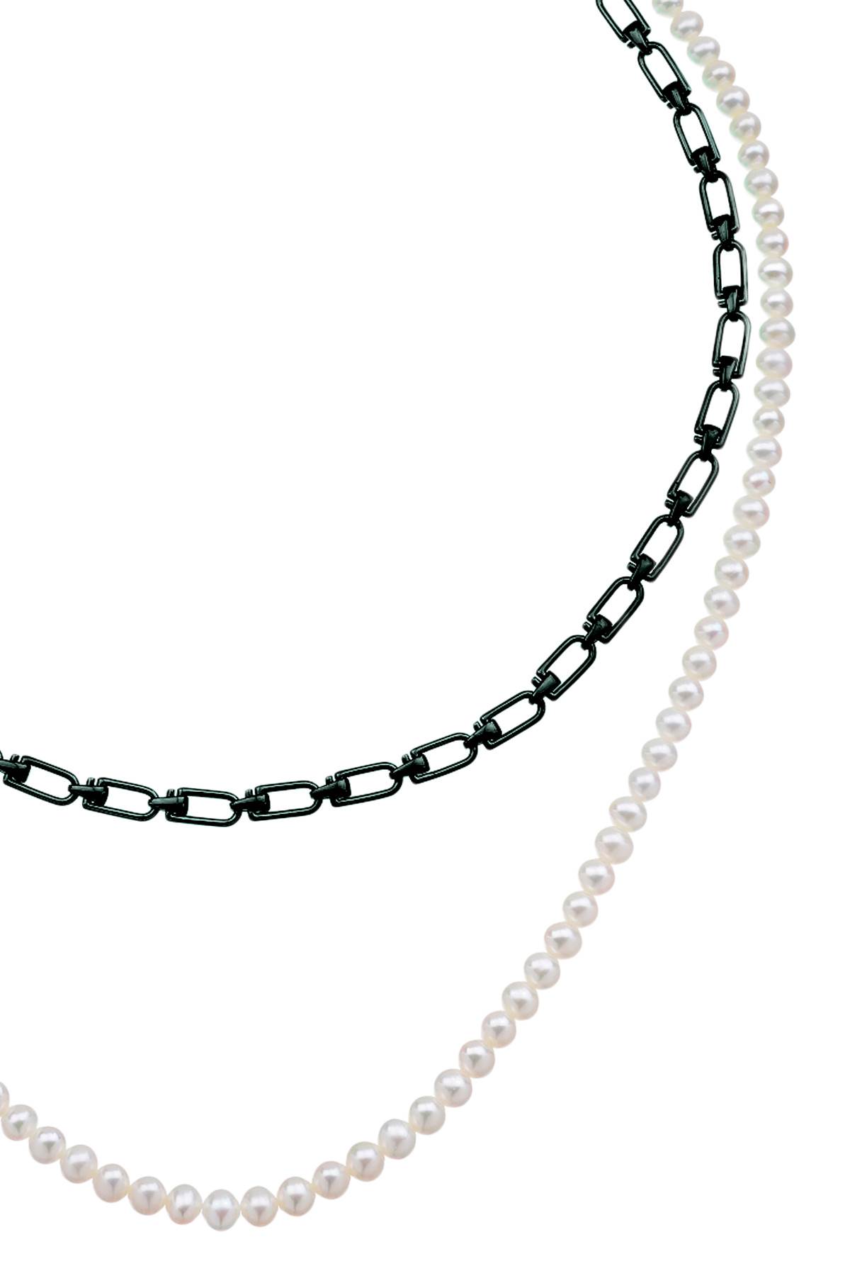 Shop Eéra Reine Double Necklace With Pearls In Silver Black (white)