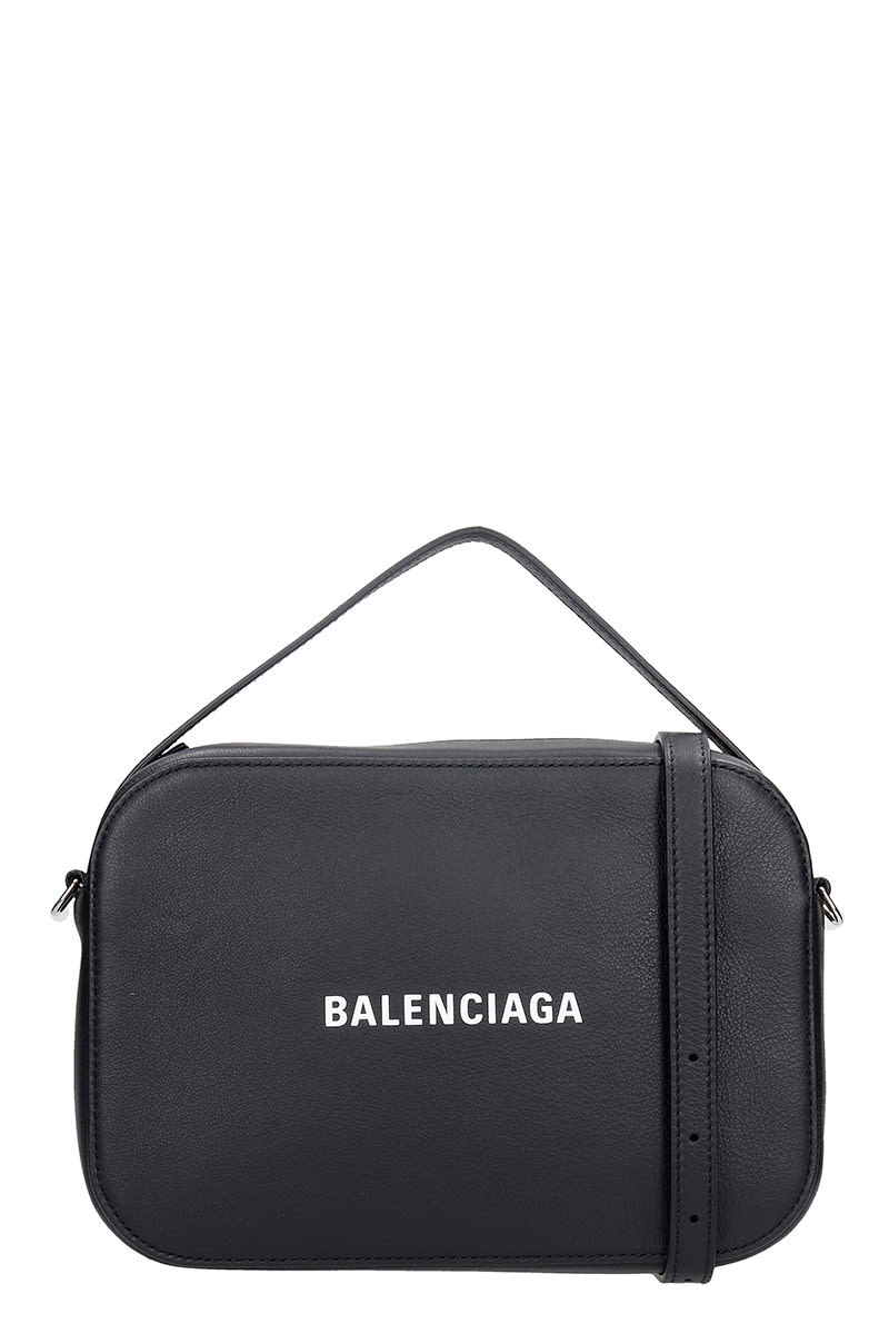 Balenciaga Everyday Shoulder Bag In Black Leather