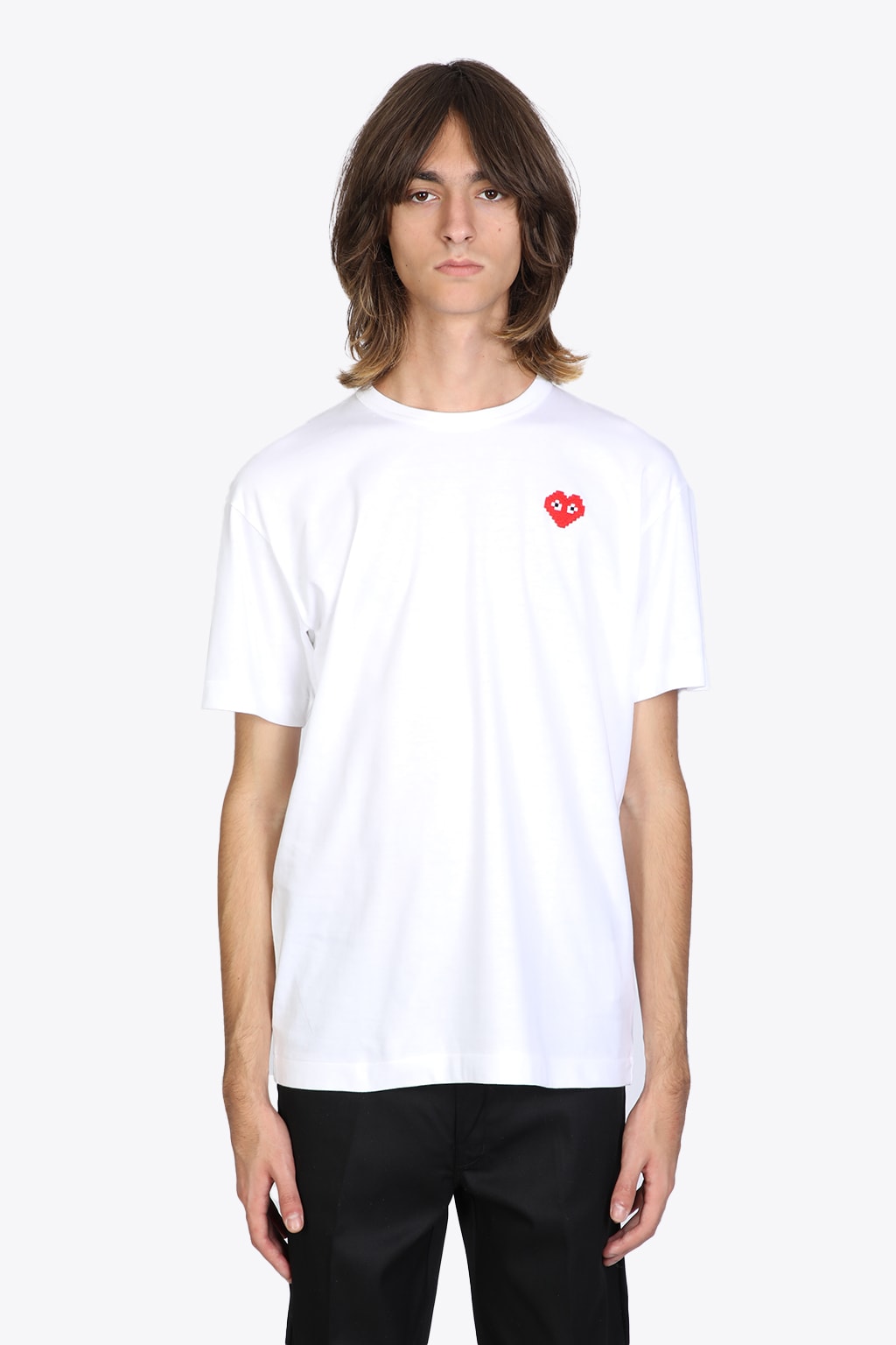 Comme des Garçons Shirt Boy Mens T-shirt Short Sleeve Knit White T-shirt With Pixel Heart Patch.