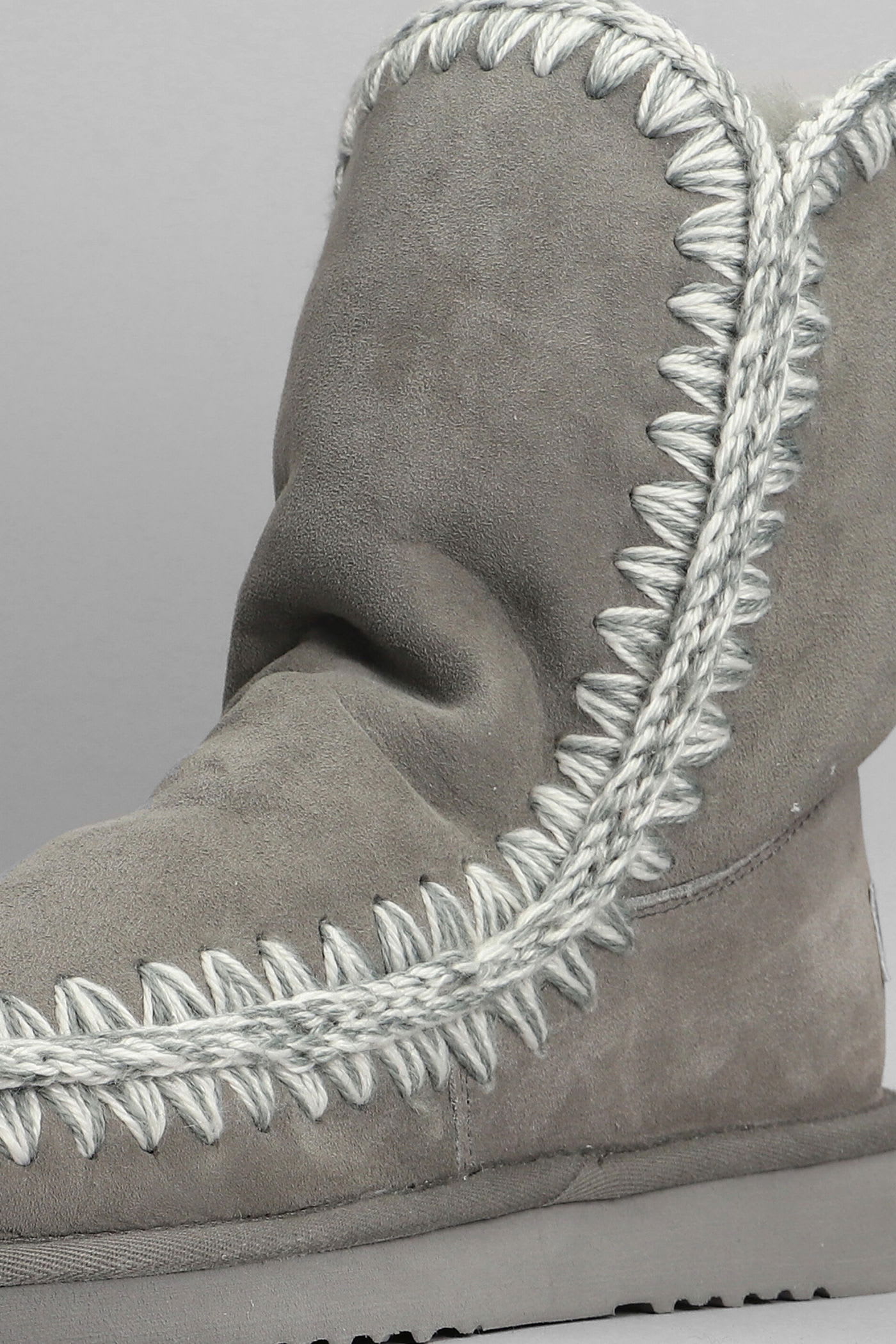 Mou Eskimo 24 Low Heels Ankle Boots In Grey Suede In Gray