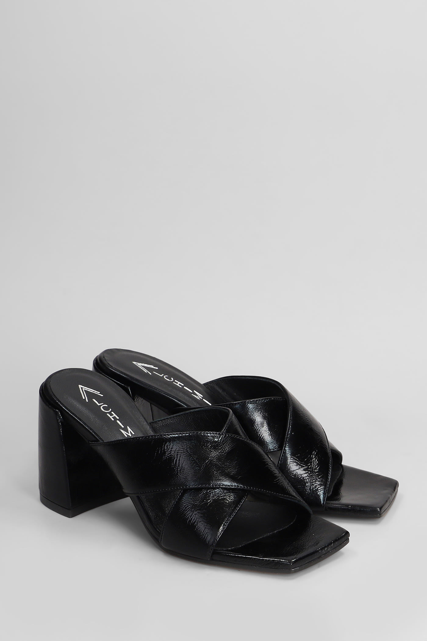 Alchimia Slipper-mule In Black Leather In Black
