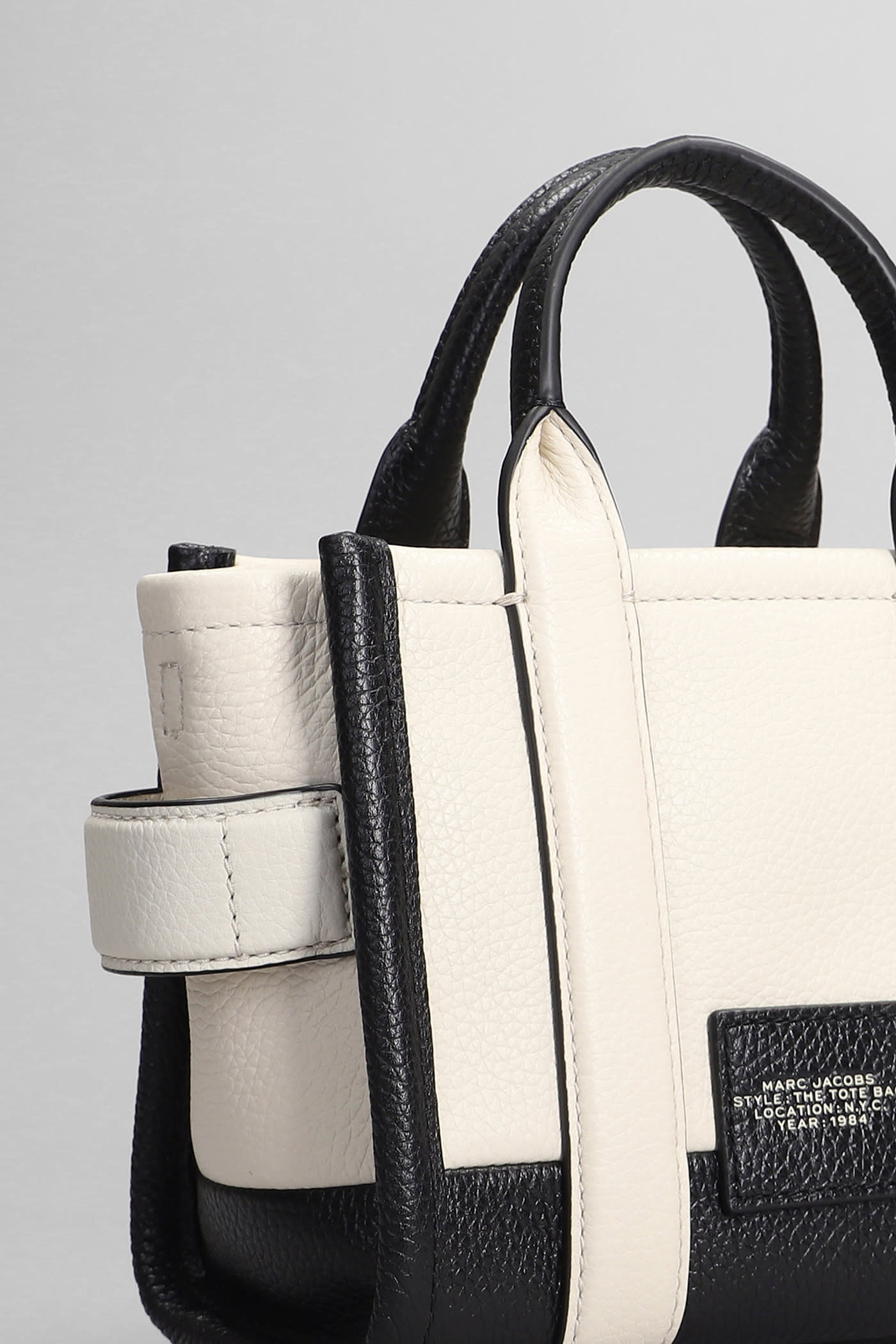 Shop Marc Jacobs The Crossbody Tote Tote In Beige Leather