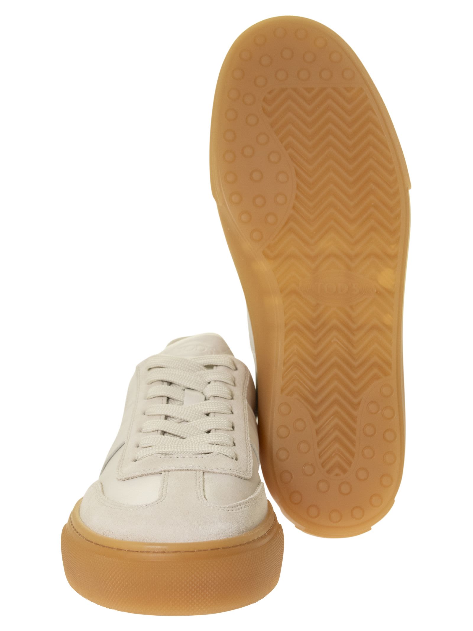 Shop Tod's Sneakers In Pelle In White